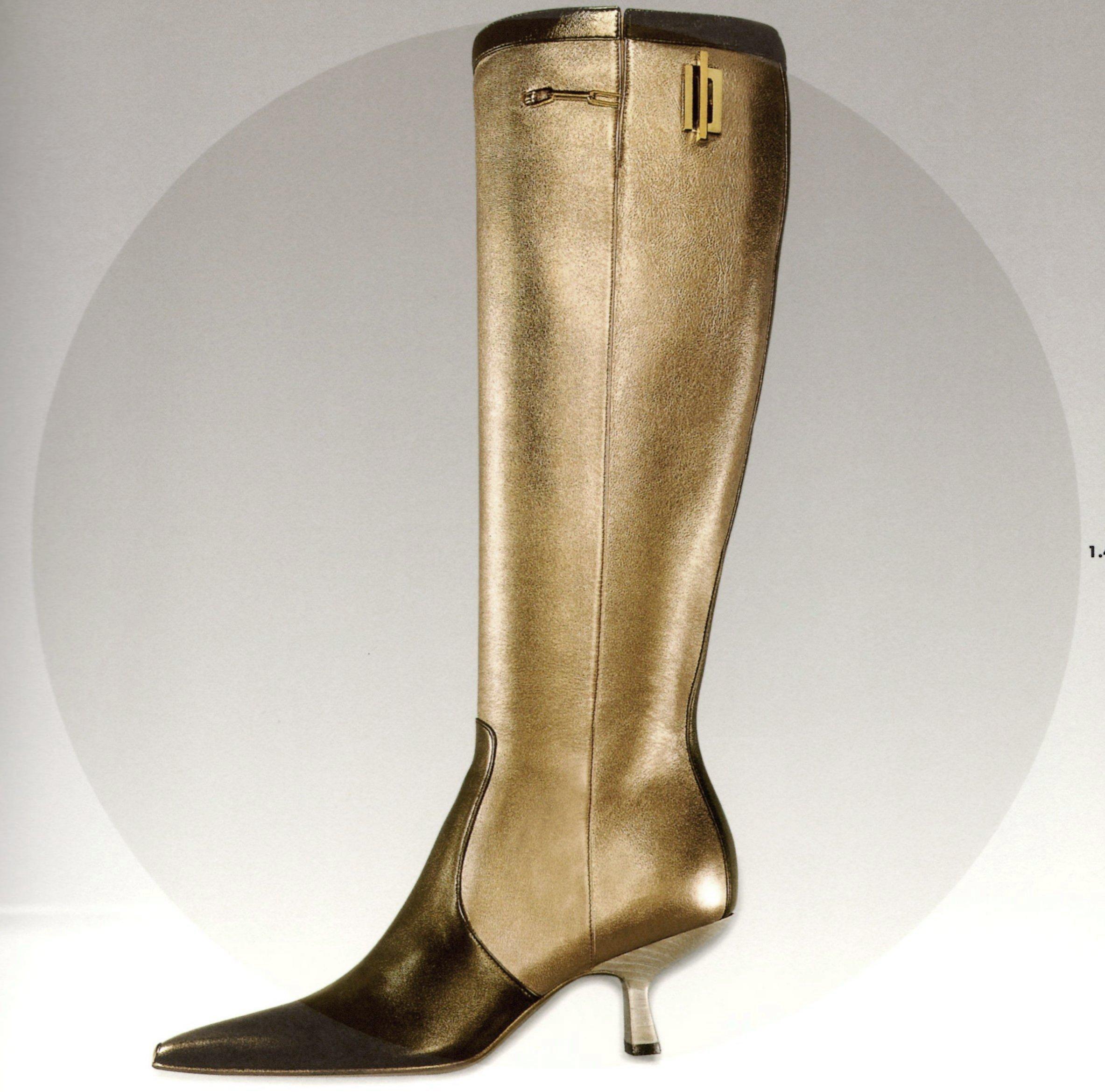 Museum Piece - Gucci by Tom Ford Fall 2000 Two Tone Gold & Bronze Boots In Fair Condition In Switzerland, CH