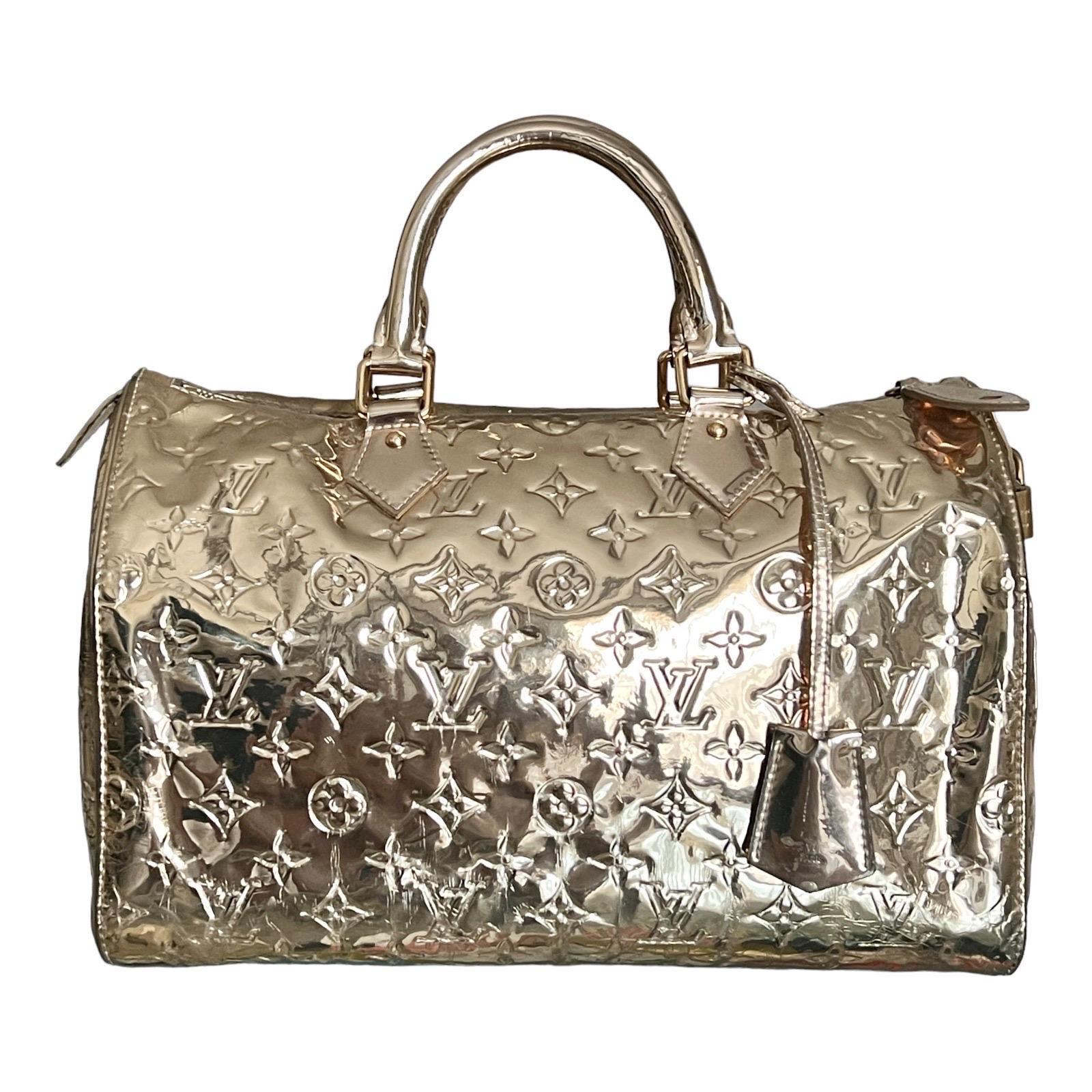 MUSEUM PIECE Louis Vuitton by Marc Jacobs 2006 Gold Monogram Miroir Speedy Bag In Fair Condition For Sale In Switzerland, CH