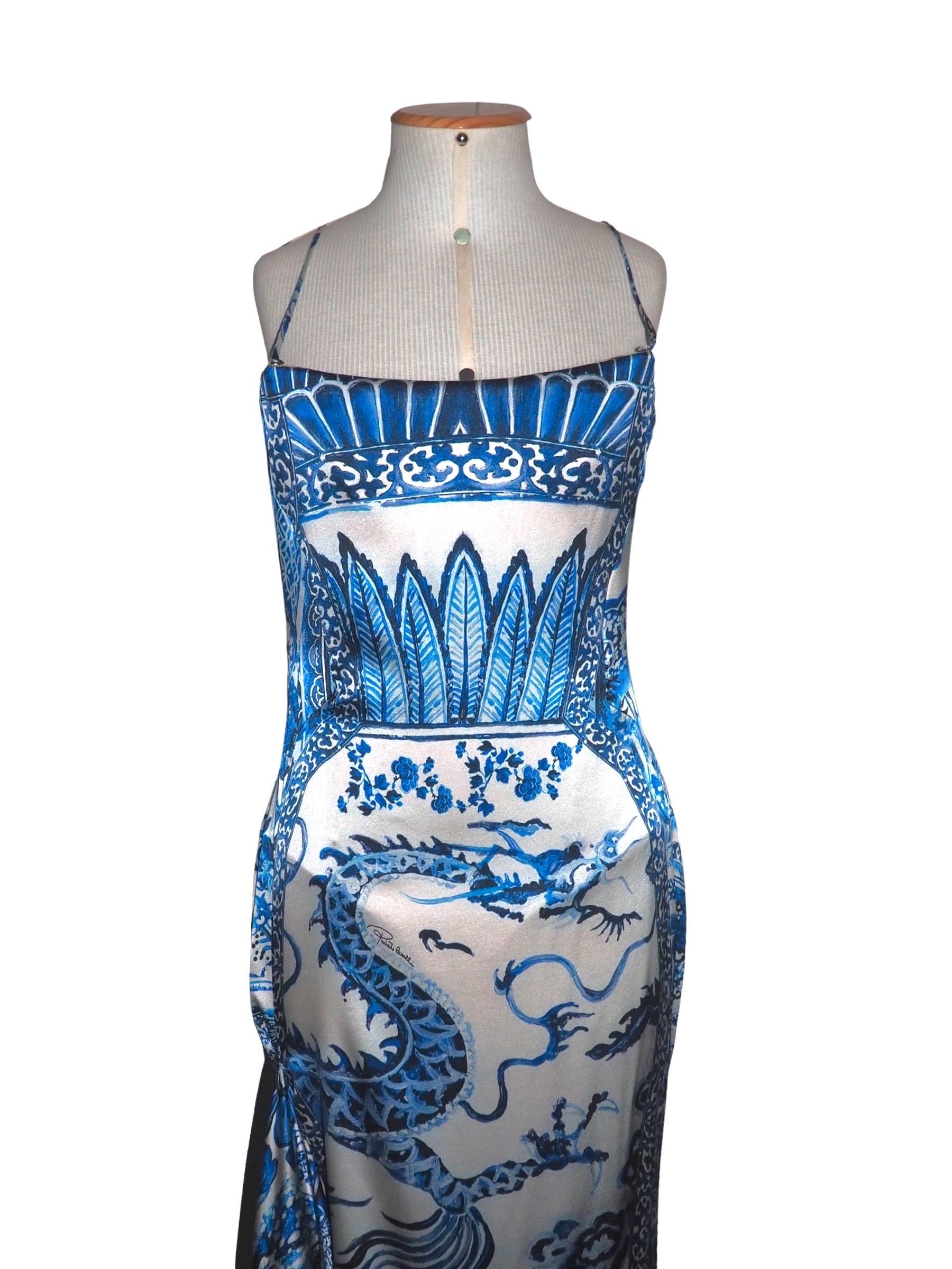 THE ICONIC RUNWAY AND MUSEUM PIECE Roberto Cavalli FW 2005 China tile print corseted gown as seen famously on Victoria Beckham and in the collection at the MET Museum for the China: Through the Looking Glass MET Gala exhibition! 

Internal corset