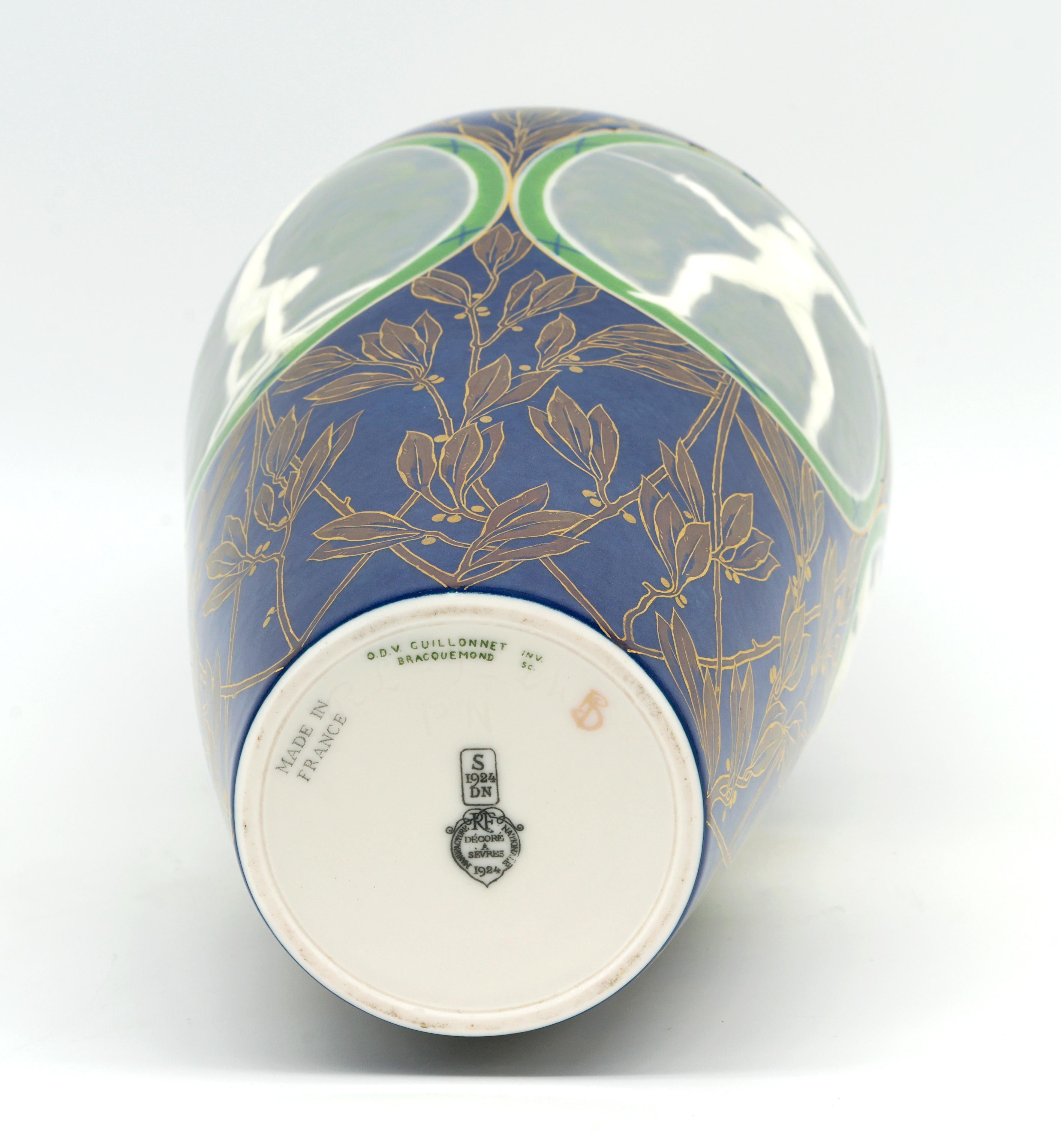 Museumsstück, SEVRES 1924 Paris Olympische Spiele Gold Medal Vase im Angebot 2
