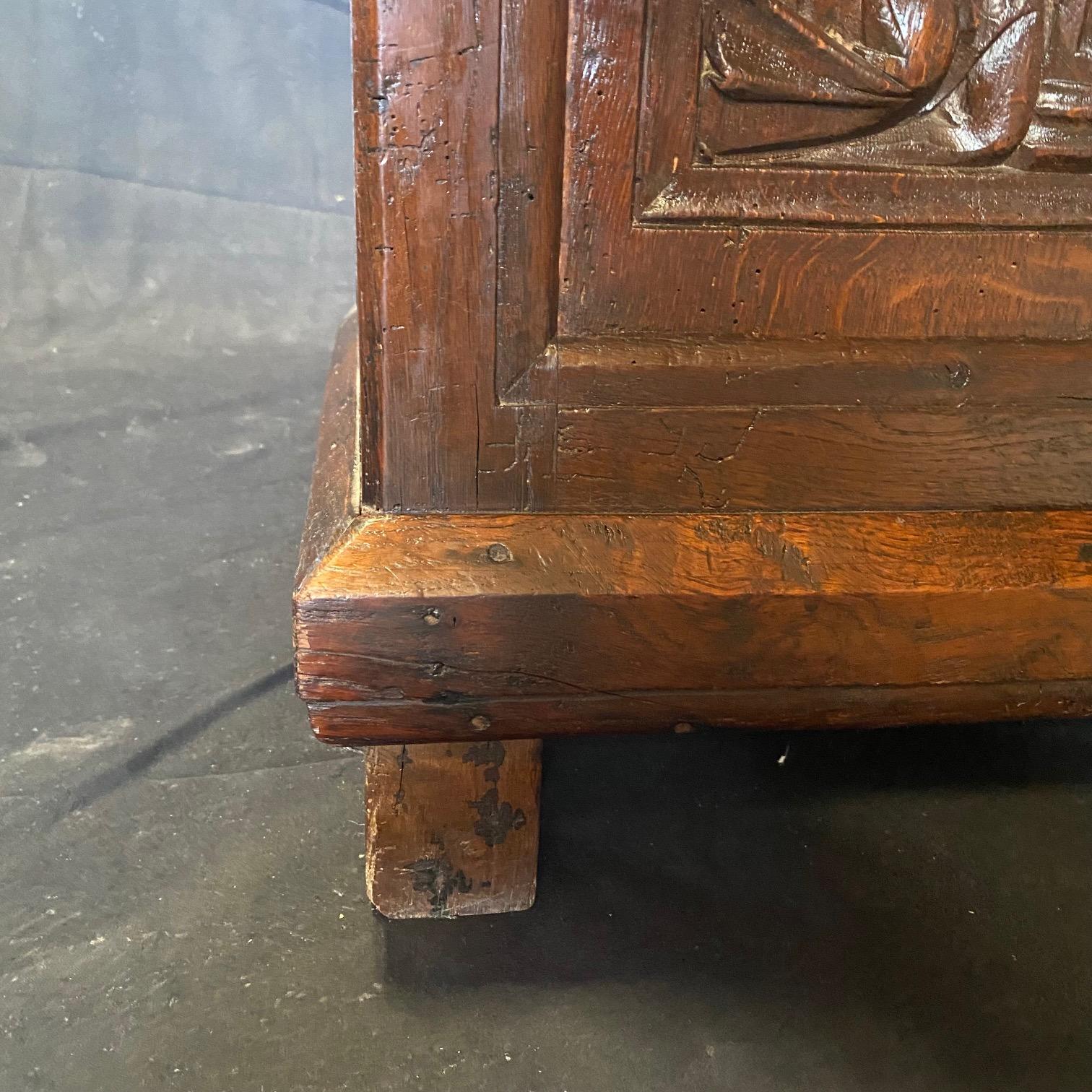 Oak  Museum Quality 18th Century Coffer with Provenance  For Sale