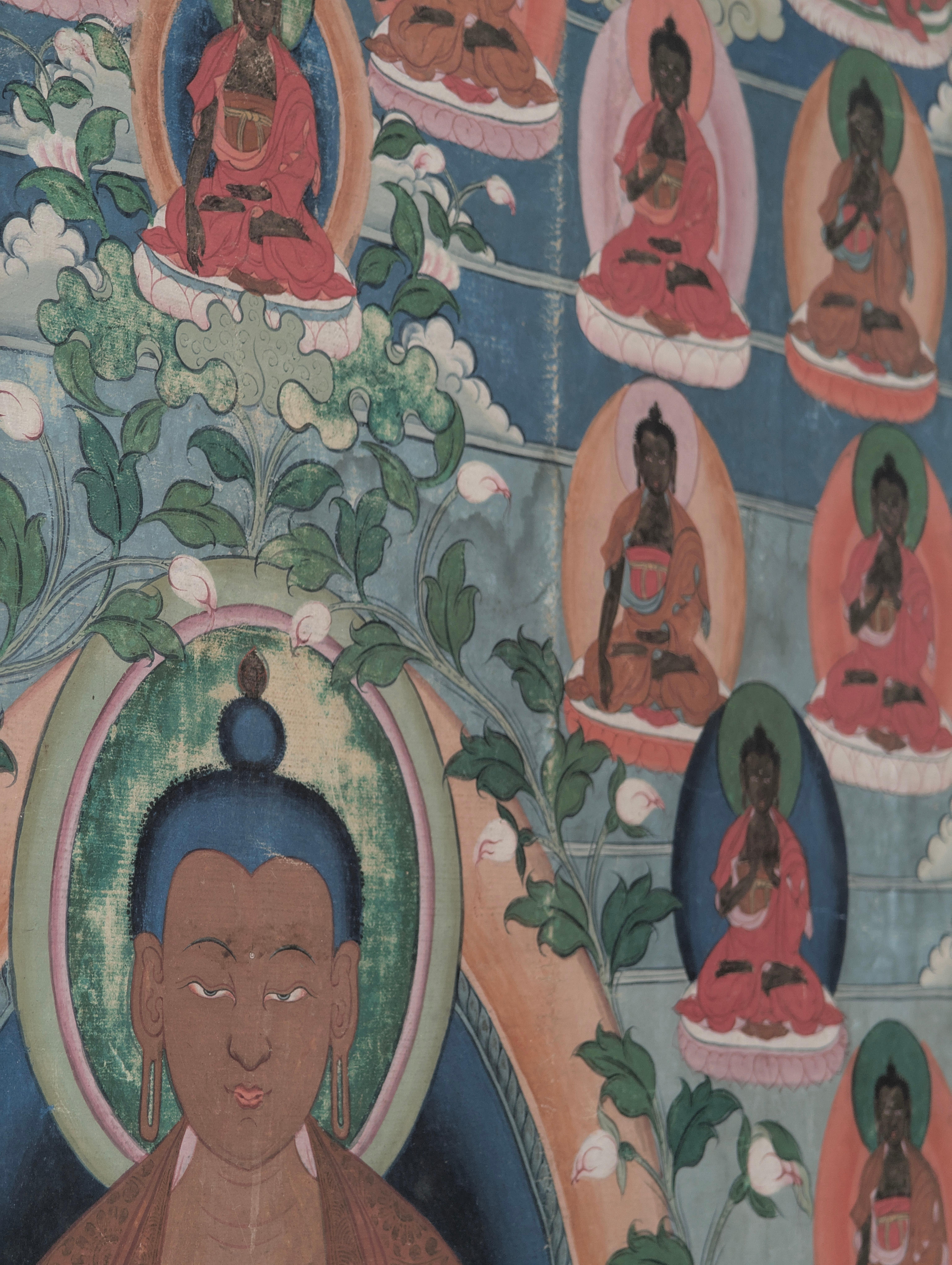 Teinture végétale Peinture thangka de la lignée tibétaine du 18e siècle, Bouddha Shakyamuni, de qualité muséale en vente