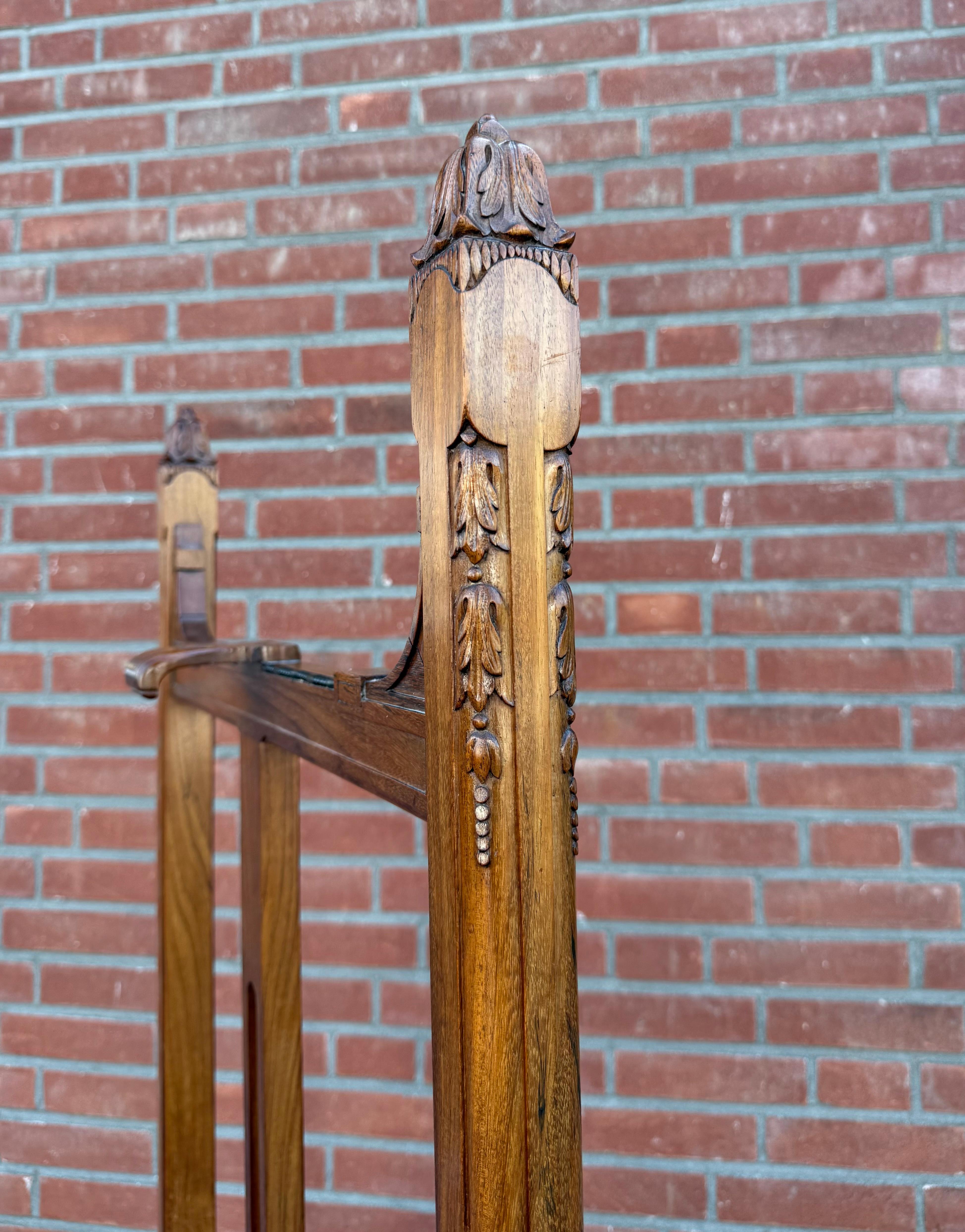 Museum Quality Antique Nutwood Studio or Gallery Easel / Painting Display Stand For Sale 8