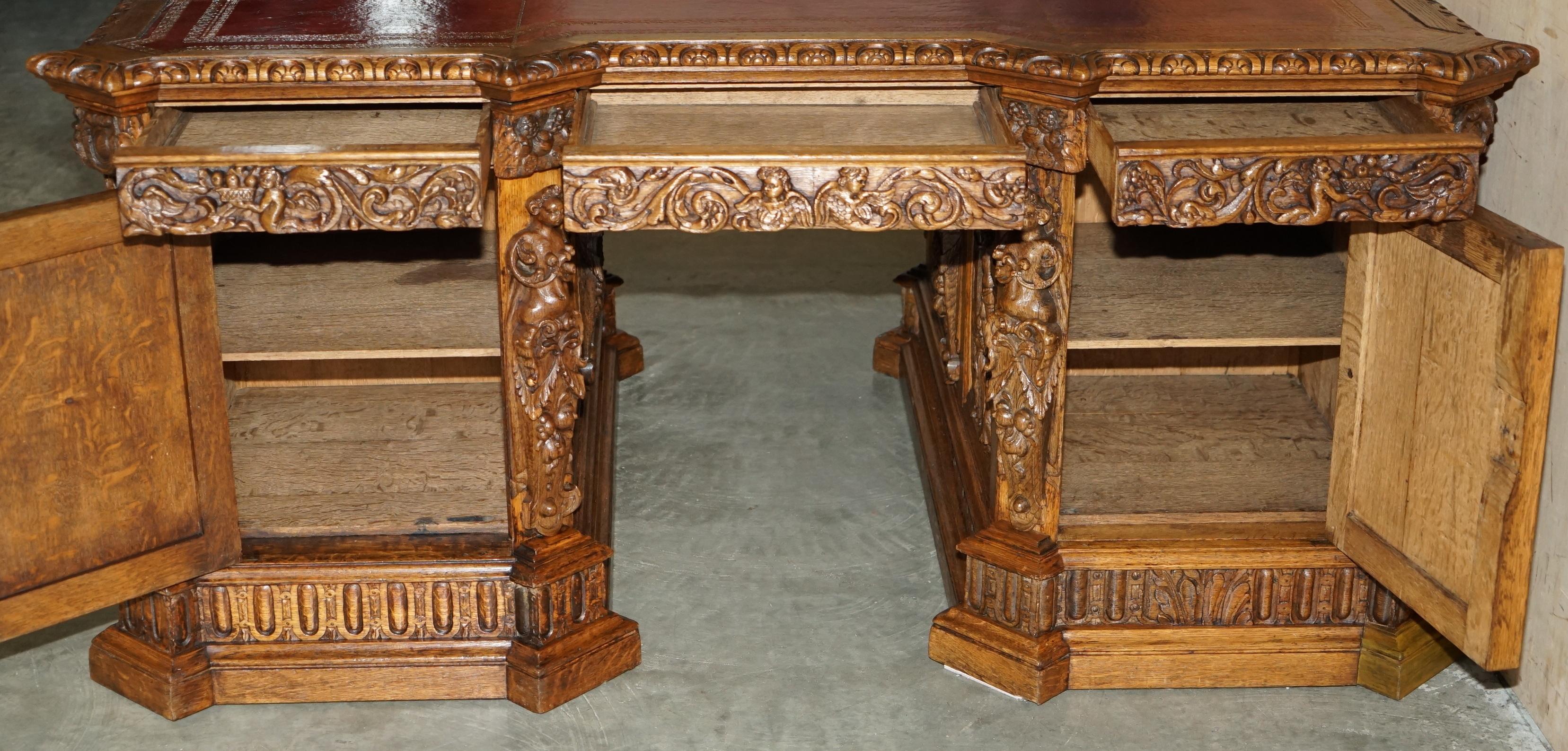 ESCRITORIO ANTiQUE DE CALIDAD MUSEO DEL SIGLO XVII TALLADO A MANO PANELES RELIGIOSOS en venta 6