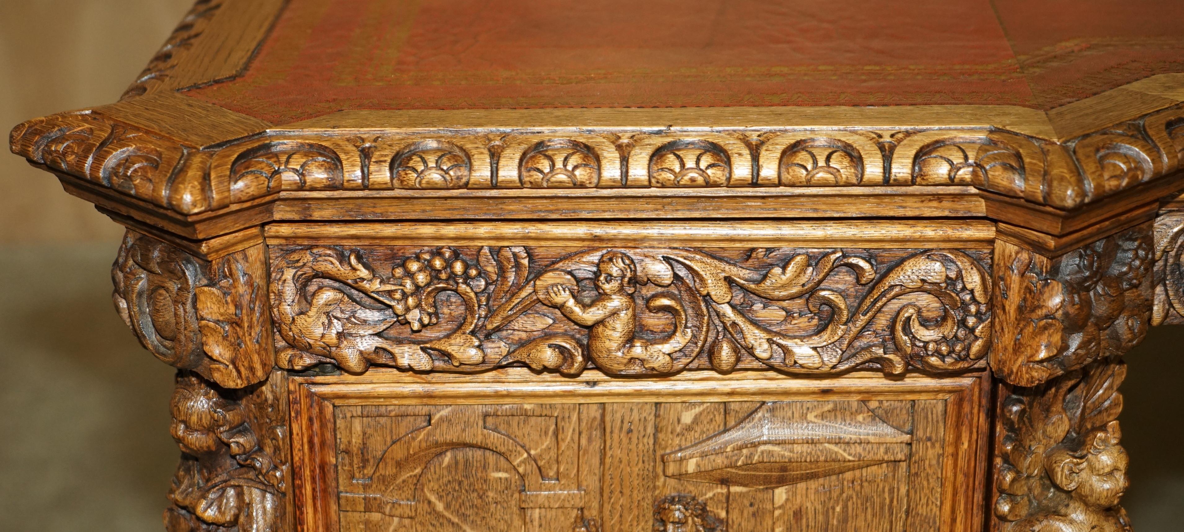 ESCRITORIO ANTiQUE DE CALIDAD MUSEO DEL SIGLO XVII TALLADO A MANO PANELES RELIGIOSOS en venta 9