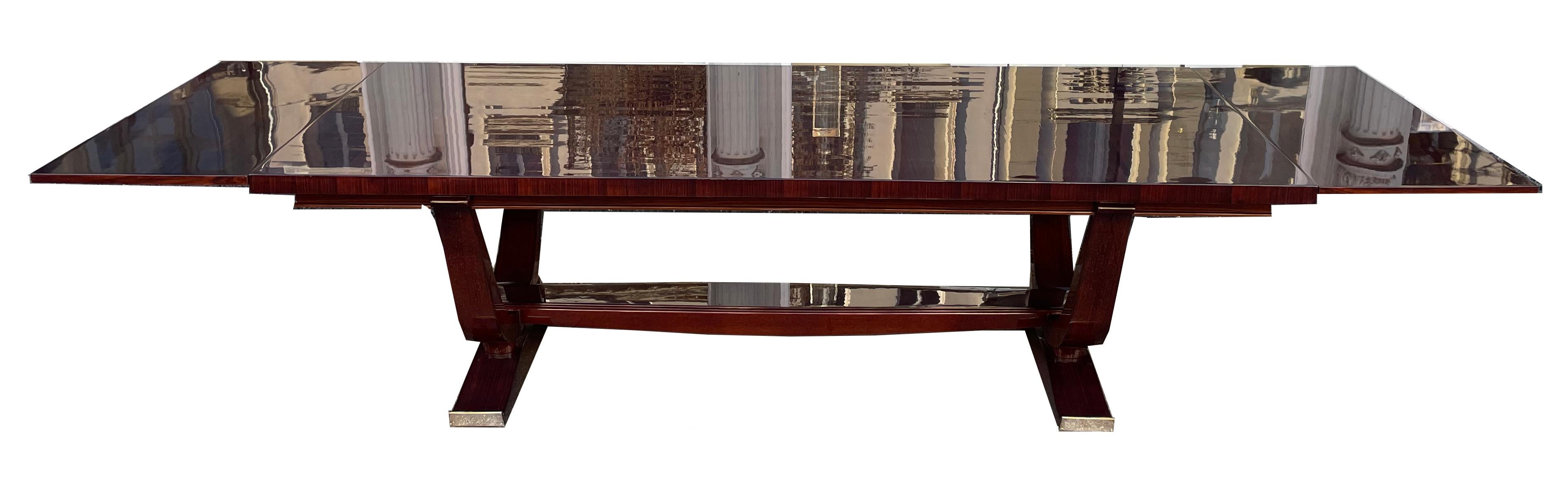 Museum-quality Art Deco dining table by “Dominique” For Sale 3