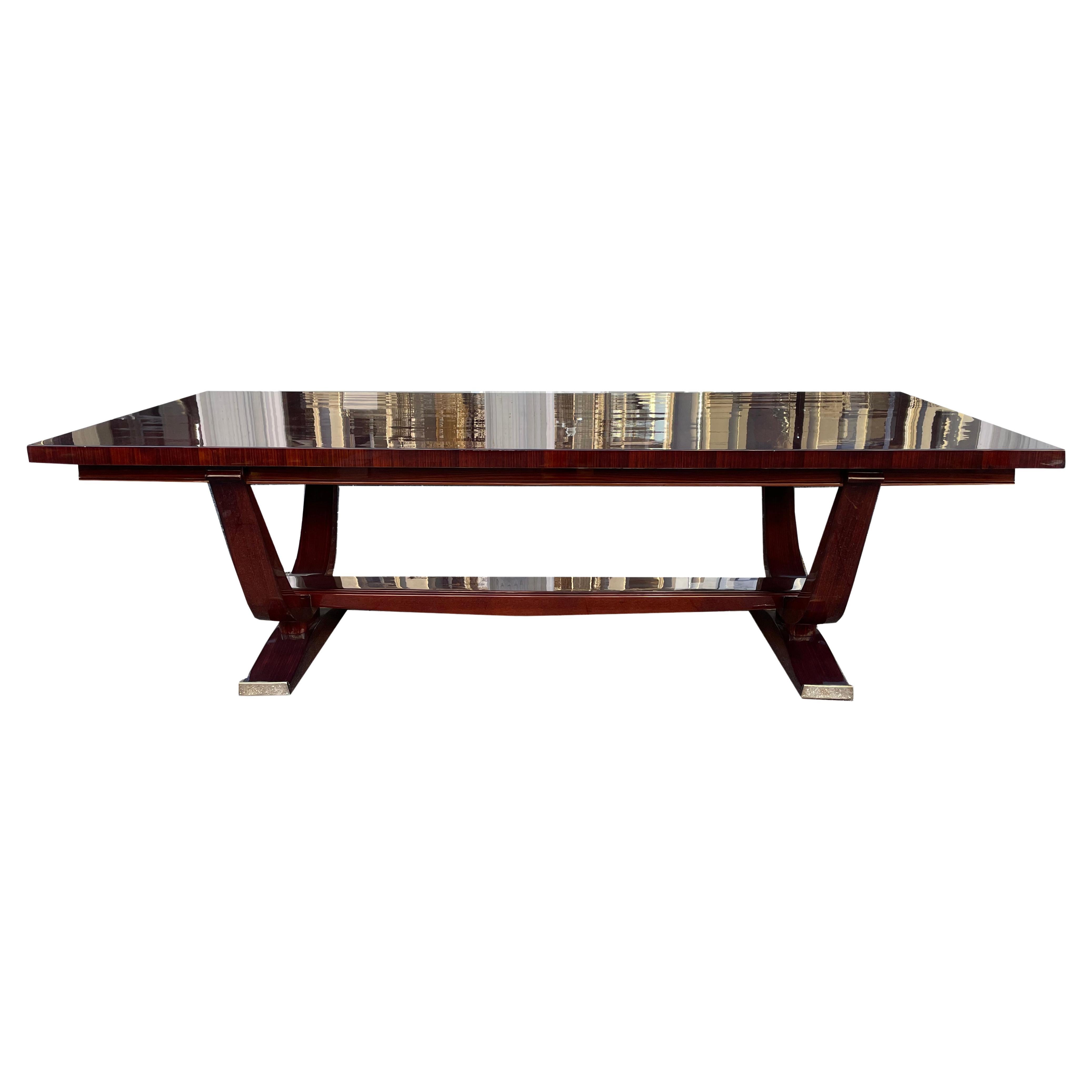 Museum-quality Art Deco dining table by “Dominique” For Sale
