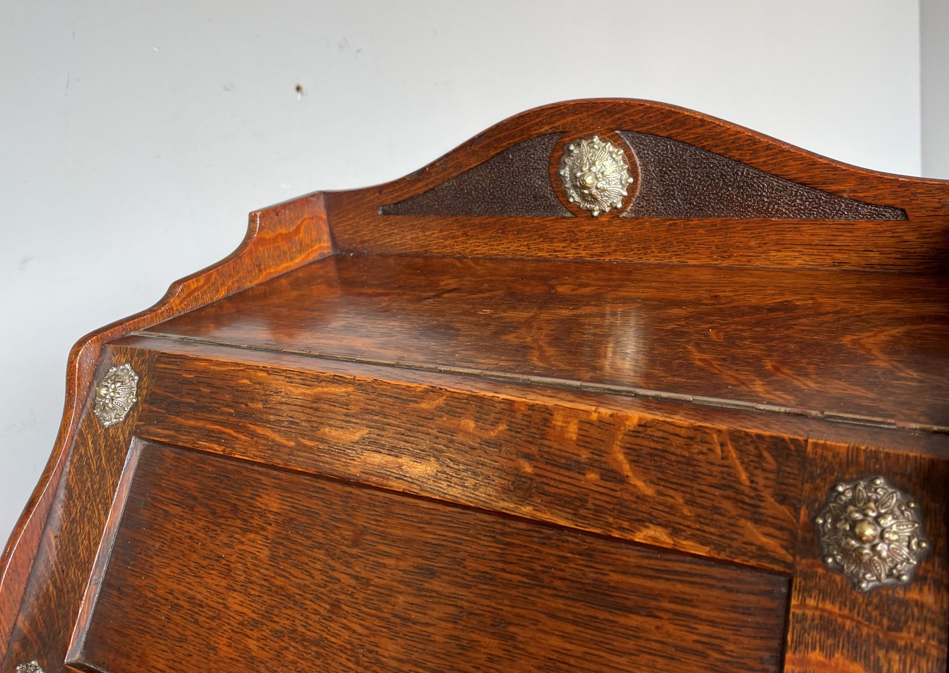 Museum Quality Arts and Crafts Stationary Box w. Letter Racks & Drawer ca. 1900 In Excellent Condition In Lisse, NL