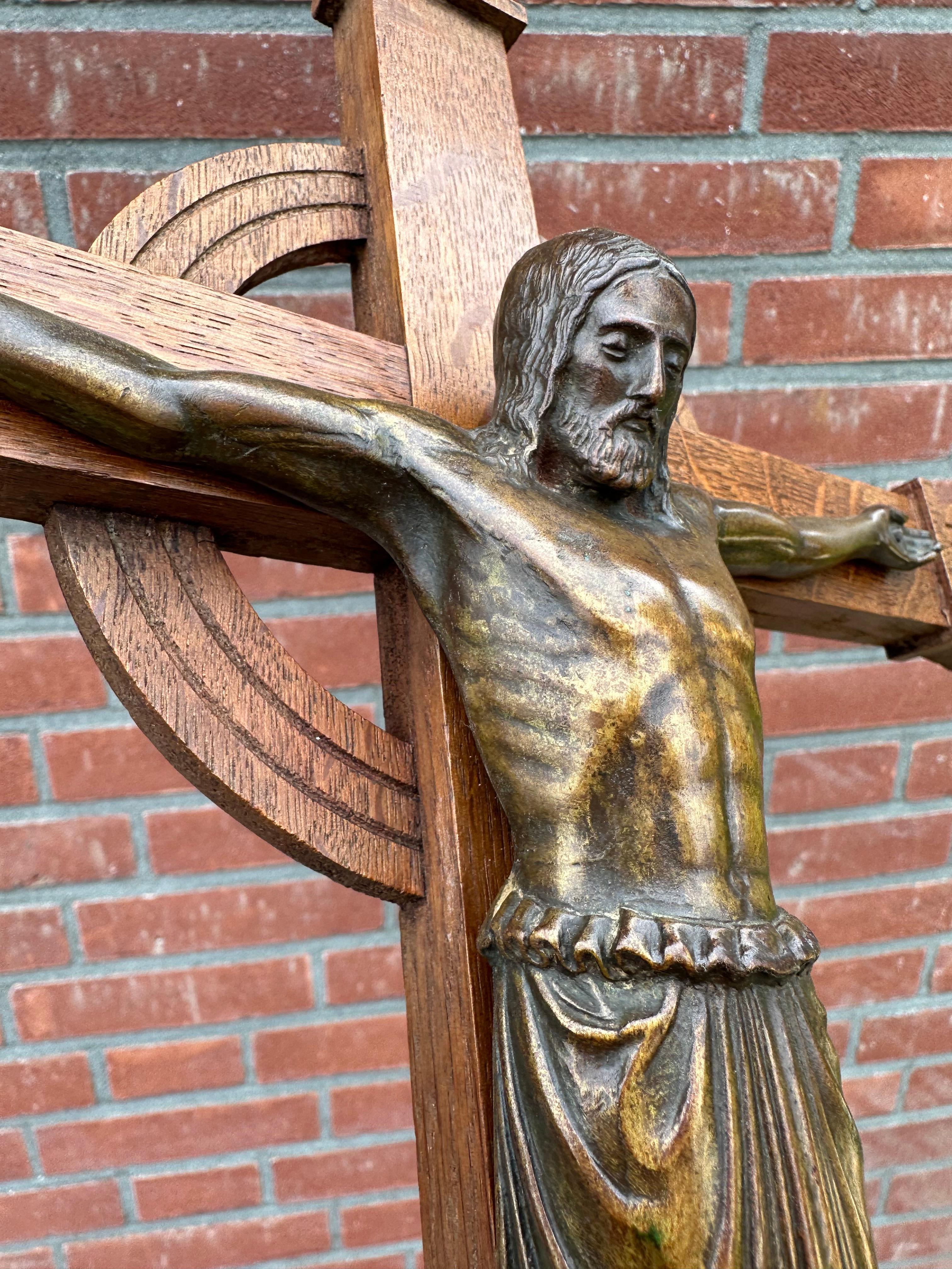 undertaker crucifix