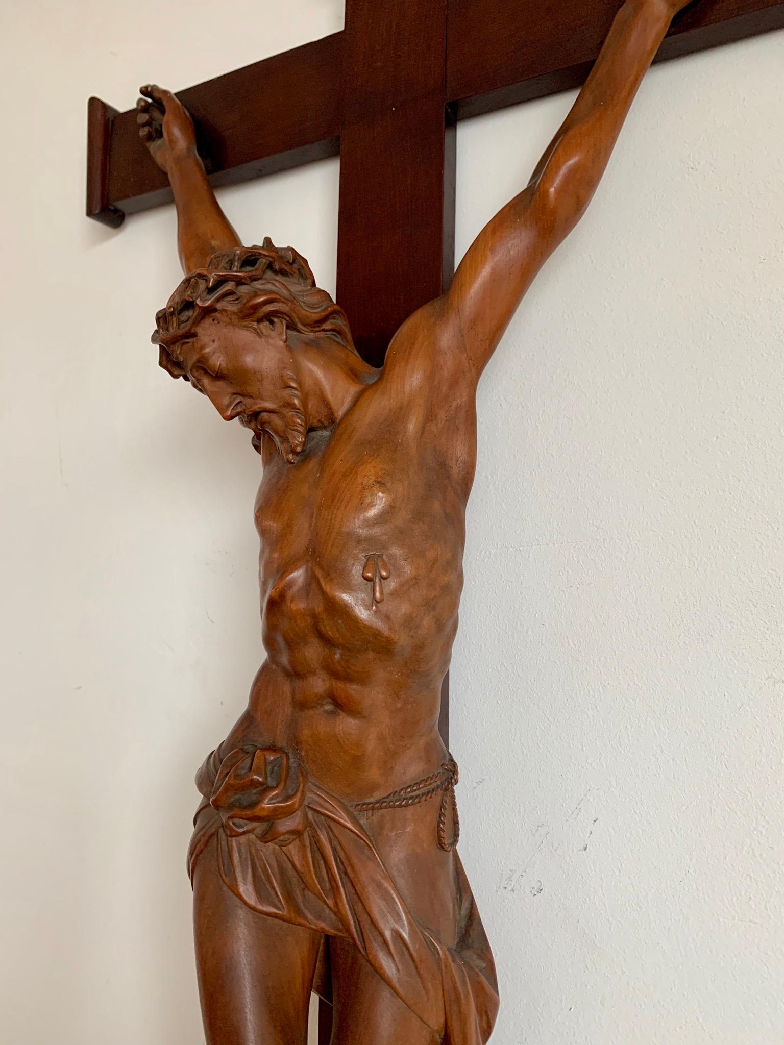Museum Quality Carved and Superb Condition Boxwood Corpus of Christ on Crucifix 3