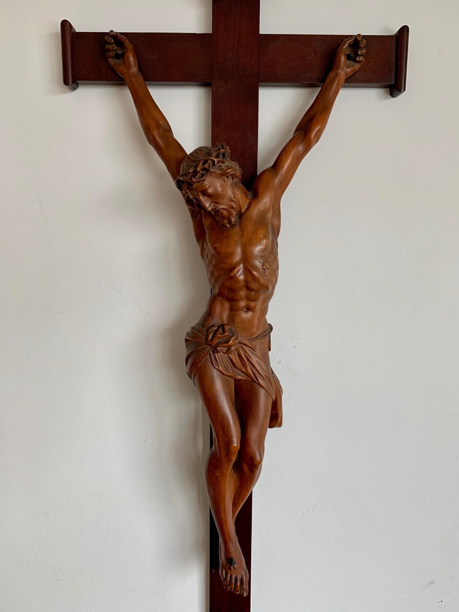 Museum Quality Carved and Superb Condition Boxwood Corpus of Christ on Crucifix 9