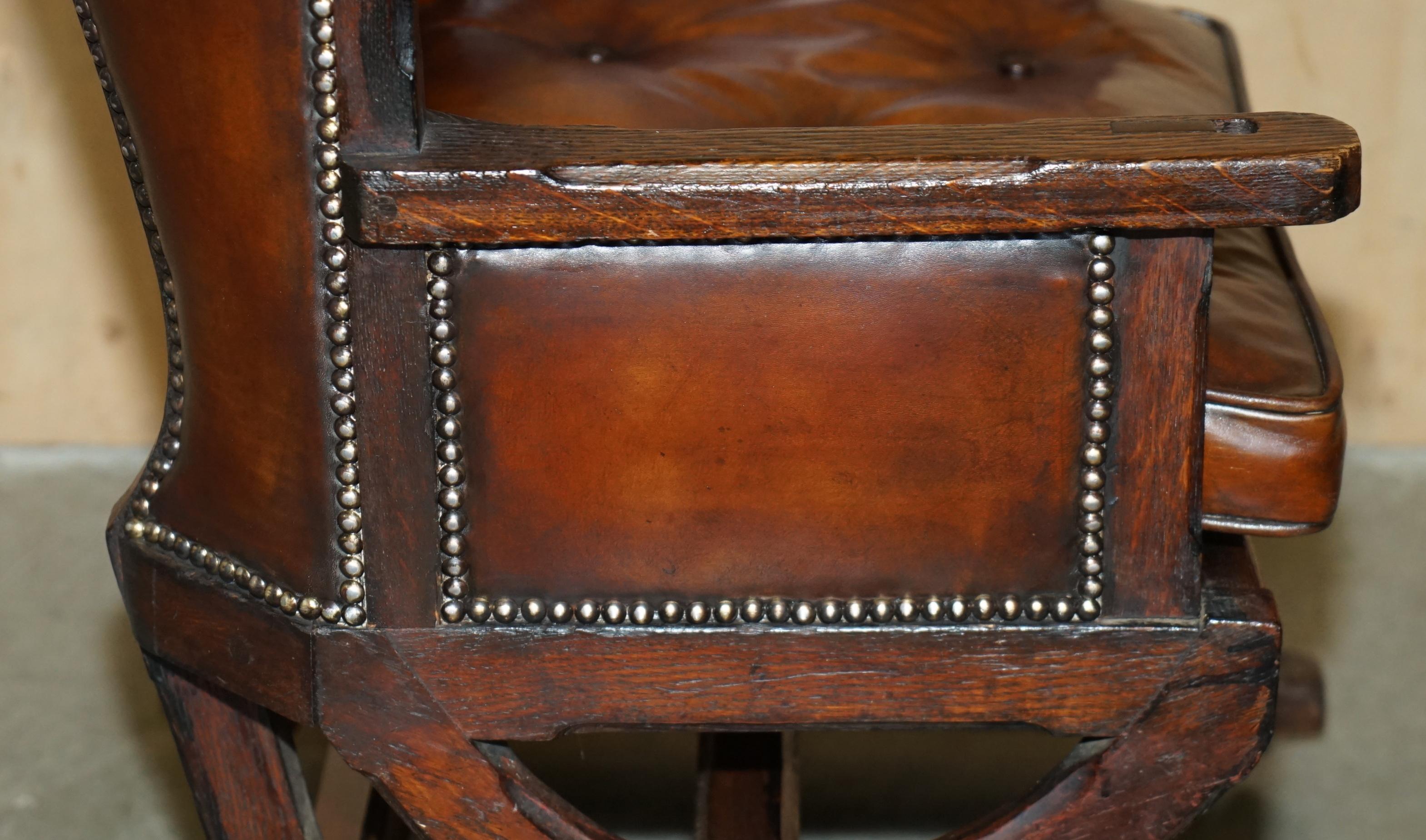 MUSEUM QUALITY CARVED CiRCA 1700 ANTIQUE RESTORED BROWN LEATHER JESSIE ARMCHAIR For Sale 7