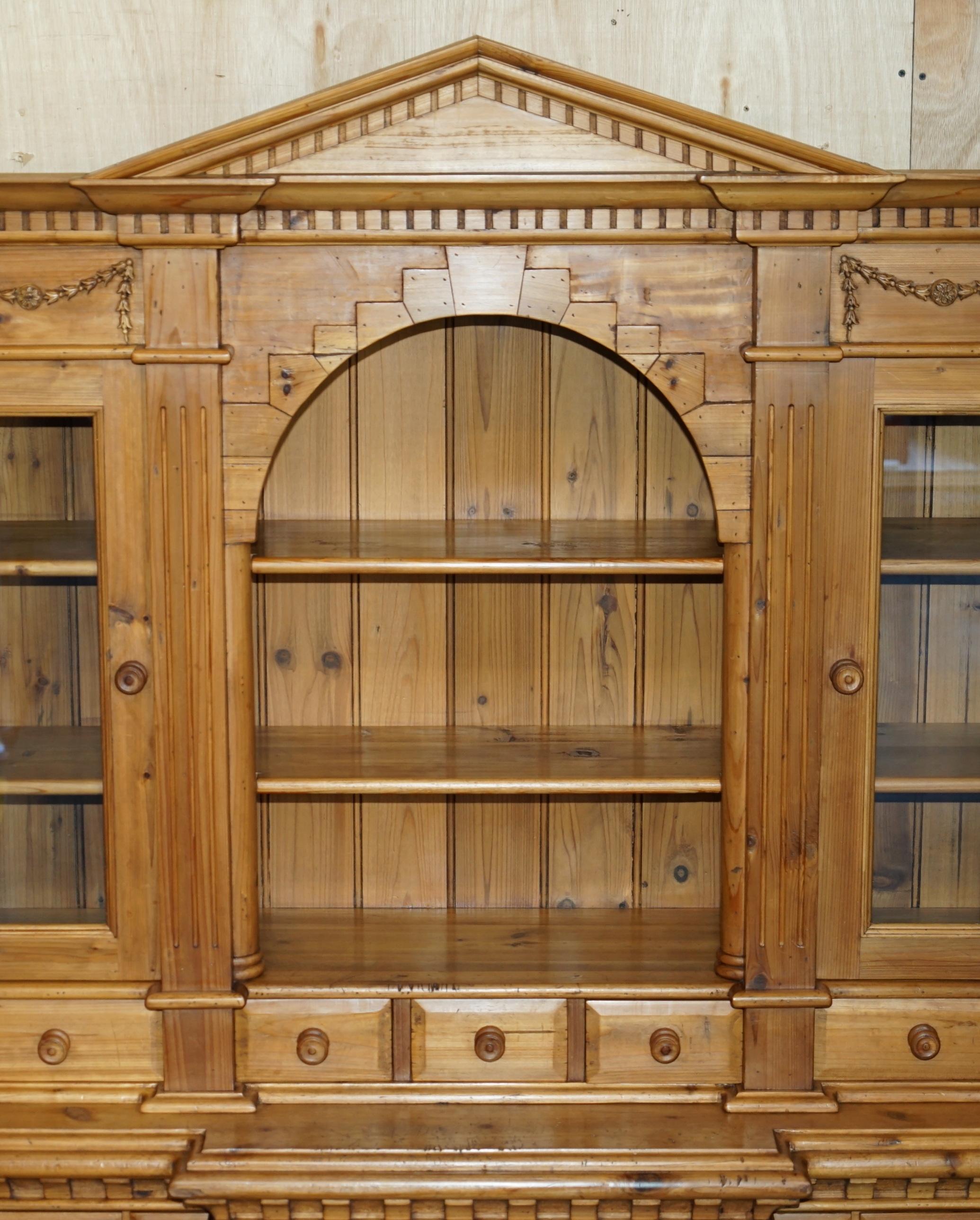 English MUSEUM QUALITY EDITORS CHOICE AWARD ARCHITECTURAL ViNTAGE PINE WELSH DRESSER For Sale