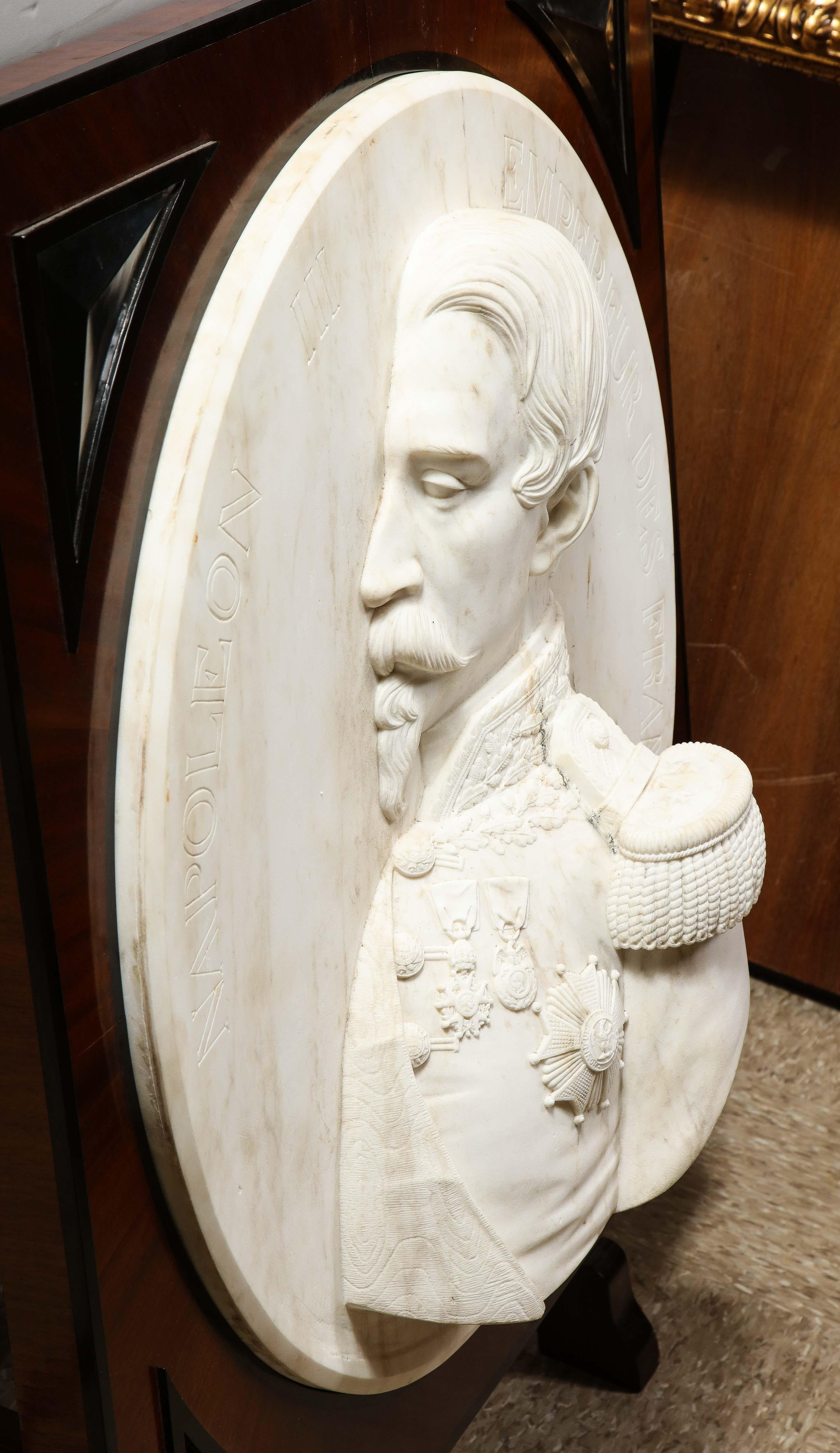 Museum Quality French White Marble Roundel Relief of Emperor Napoleon III, 1860 For Sale 6