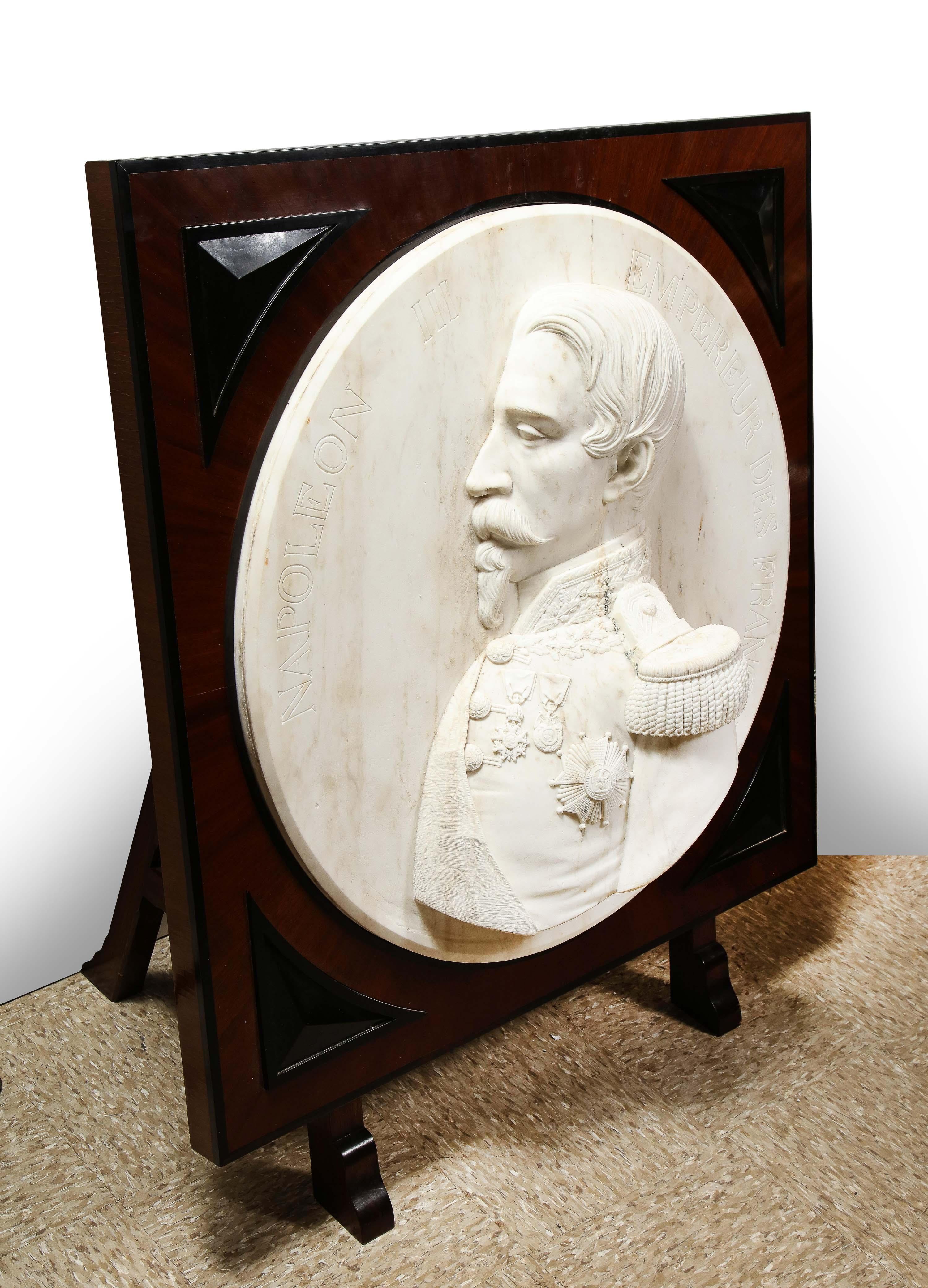 Museum Quality French White Marble Roundel Relief of Emperor Napoleon III, 1860 In Good Condition For Sale In New York, NY