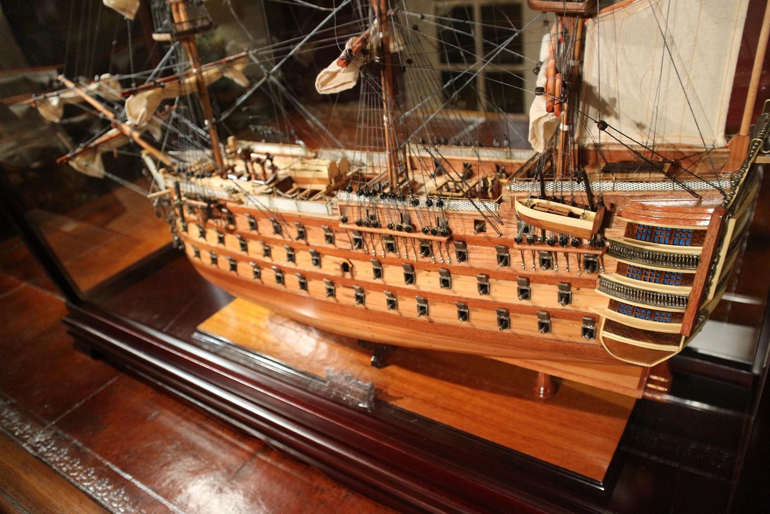Dimensions: H 83 x D 29 x W 97 cm
Display cabinet 102 x 37 x H 99

H.M.S. Victory, Adm. Horatio Nelson’s flagship at the Battle of Trafalgar in 1805, is now available as a museum-quality, FULLY ASSEMBLED model. This is an “Exclusive Edition”