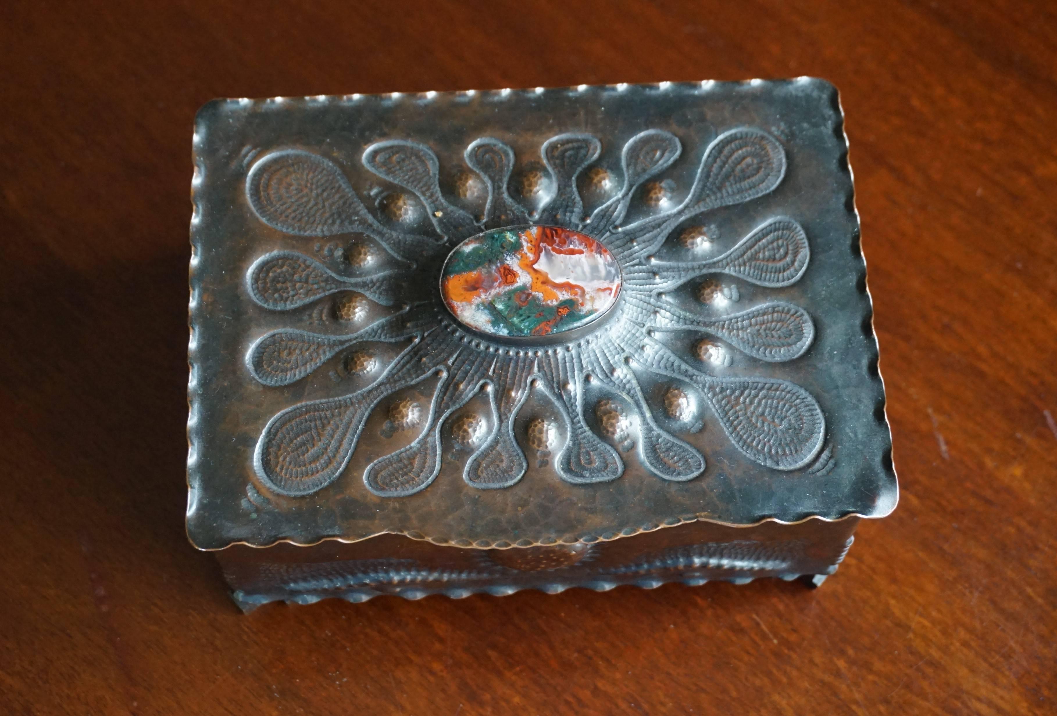 Dutch Museum Quality Hand-Hammered Copper and Gemstone Inlaid Arts & Crafts Box