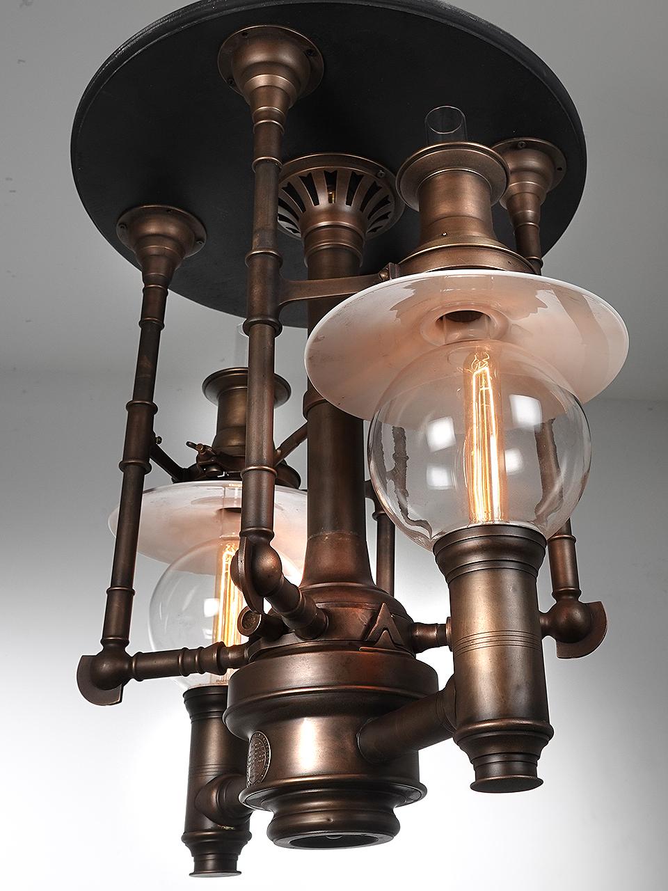 Victorian Museum Quality James L. Howard Rail Car Center Lamp