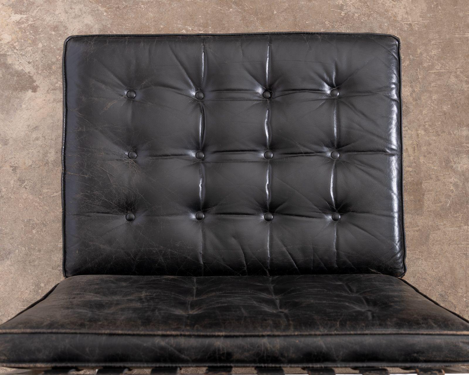 Museum Quality Ludwig Mies van der Rohe Barcelona Chairs with Table For Sale 4