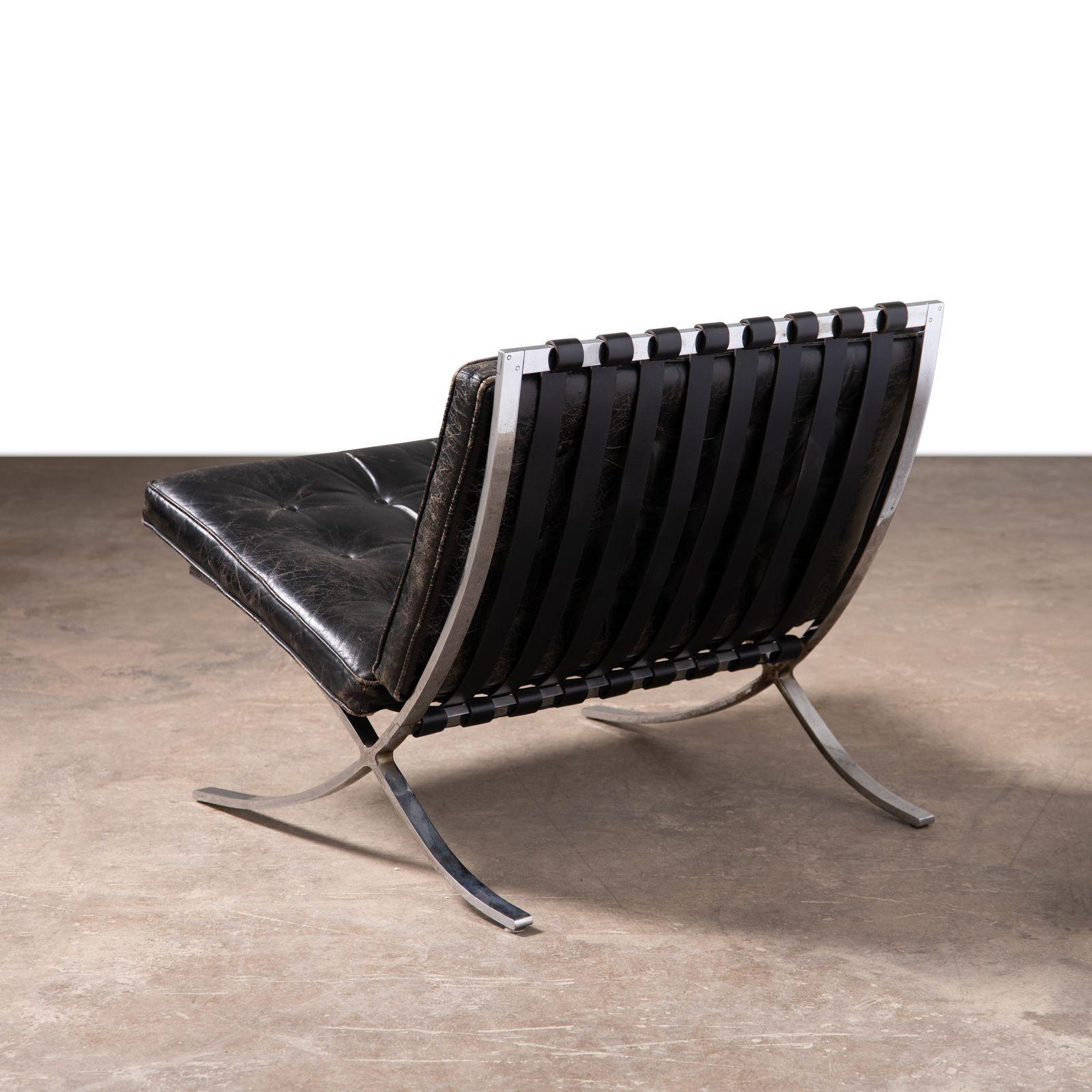 German Museum Quality Ludwig Mies van der Rohe Barcelona Chairs with Table For Sale