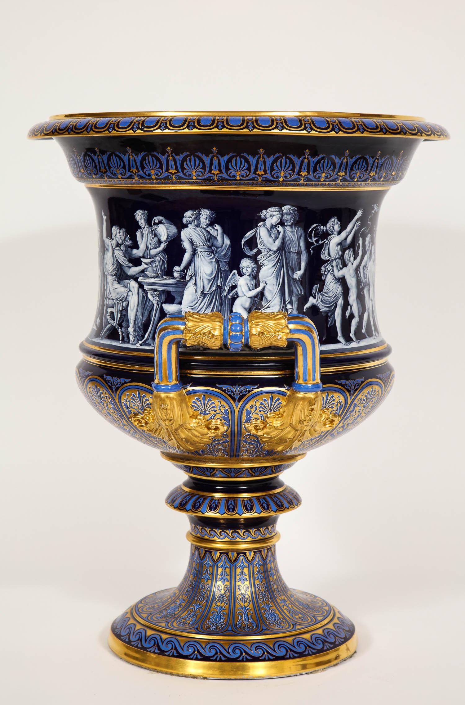 Gilt Museum Quality Meissen Porcelain Cobalt-Blue Krater Pate sur Pate Vase