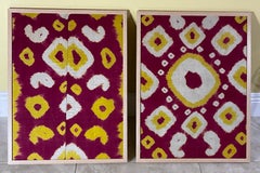 Paire d'anciens fragments de soie IKAT de qualité muséale  Art textile d'Asie centrale