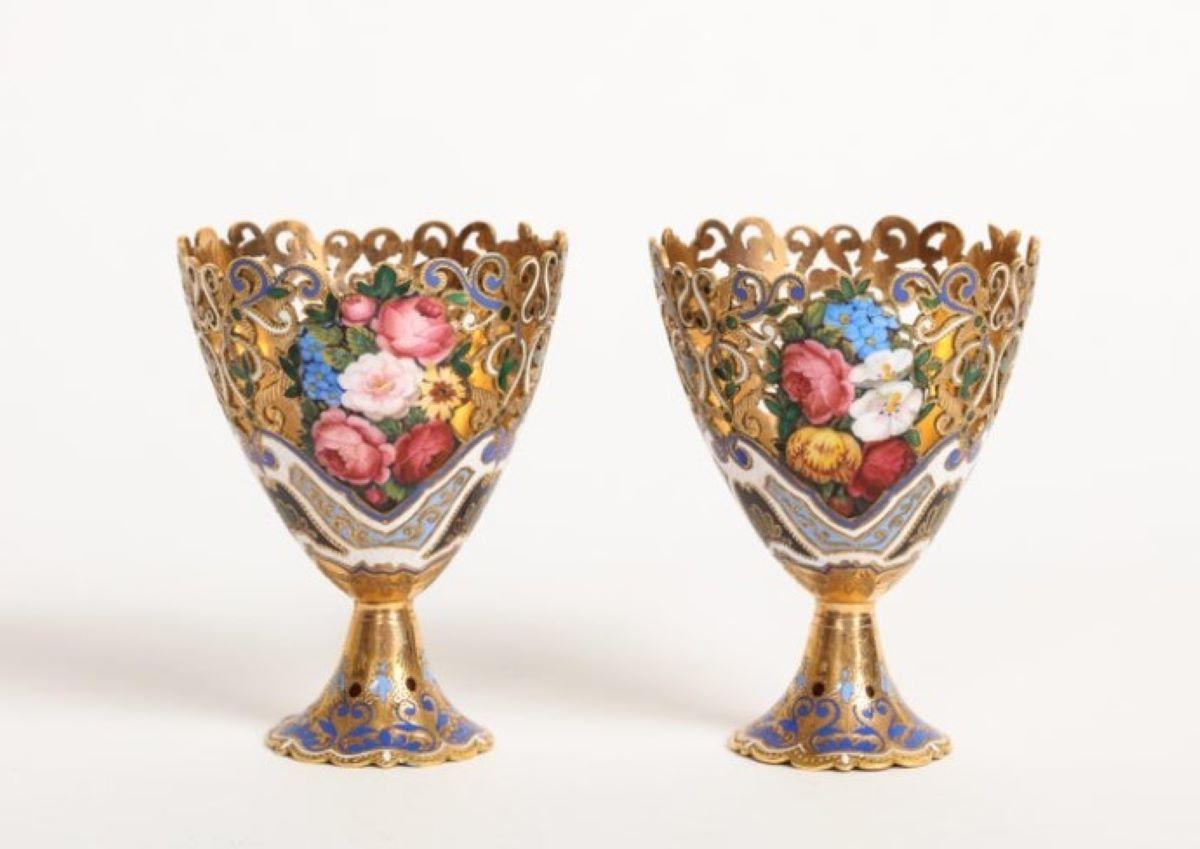 Museum Quality Pair of Gold and Enamel Zarfs For Sale 10