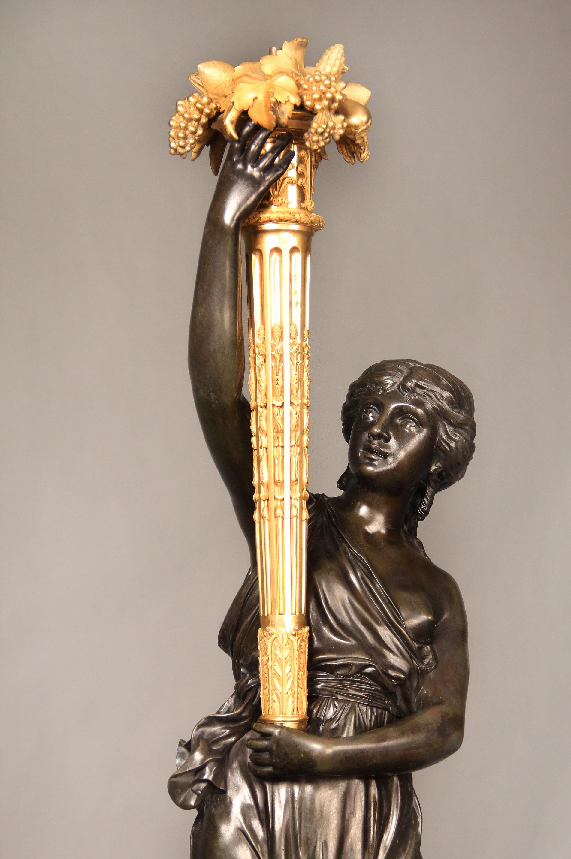 Belle Époque Paire de candlabres figuratifs de la fin du XIXe sicle de qualit musale par Henry Dasson en vente