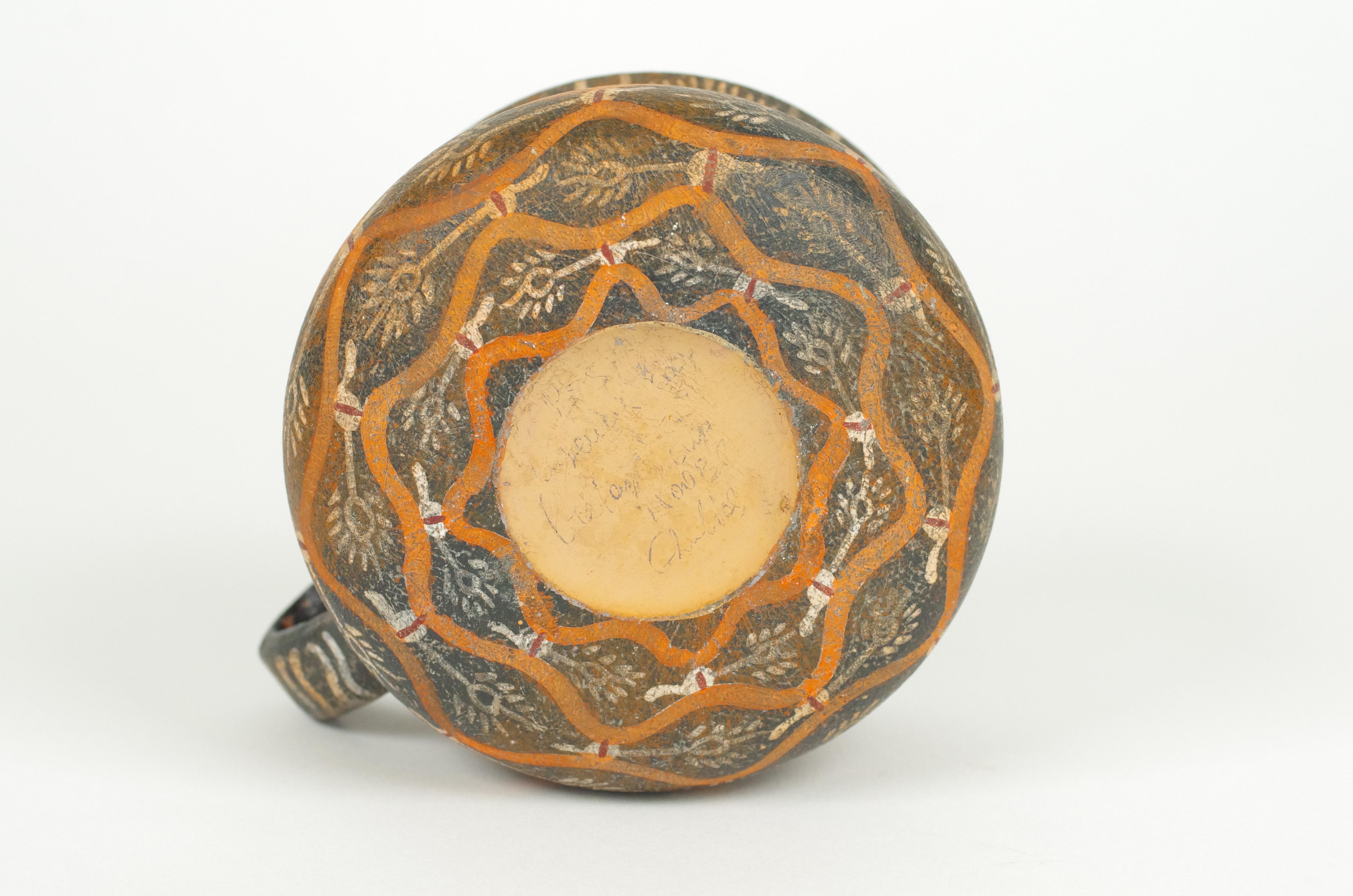 Il museo riproduce una tazza cretese e una brocca da vino in vendita 1