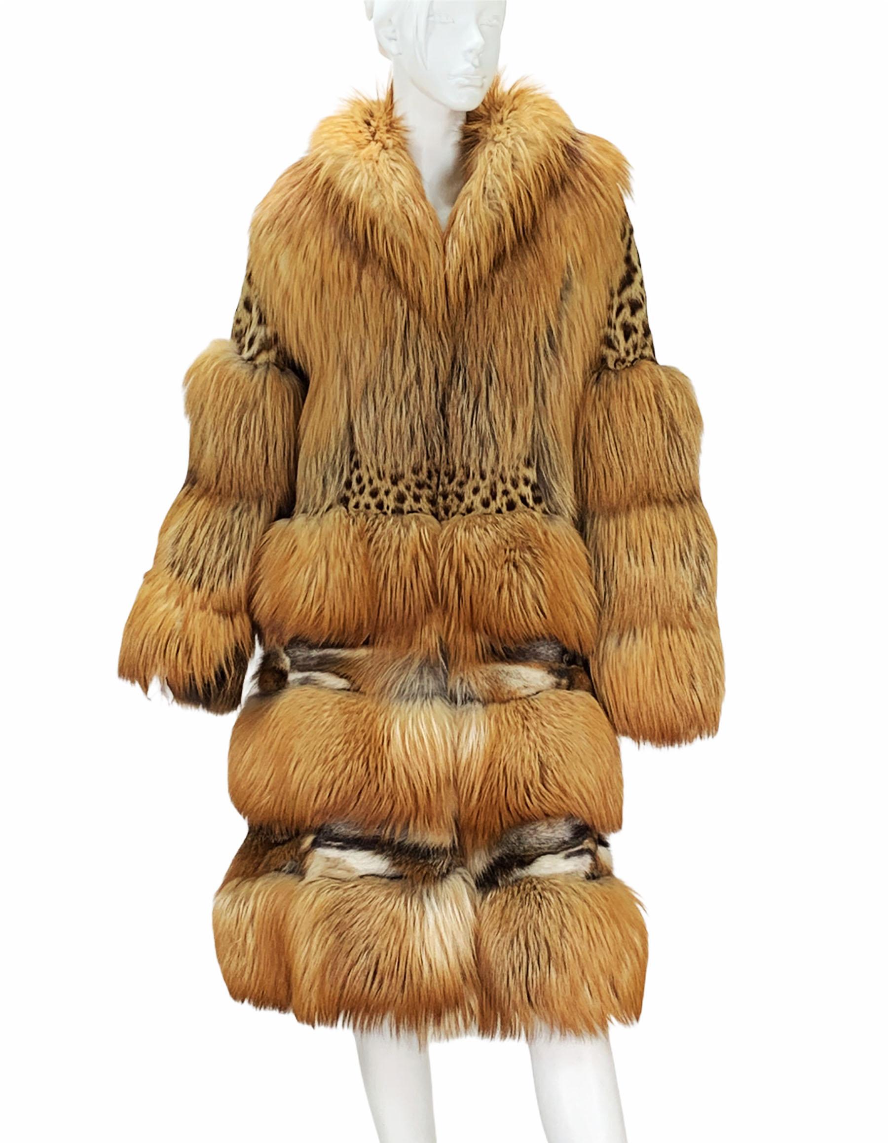 Museum Tom Ford for Gucci Runway F/W 1999 2 in 1 Fur Coat Jacket  For Sale 2