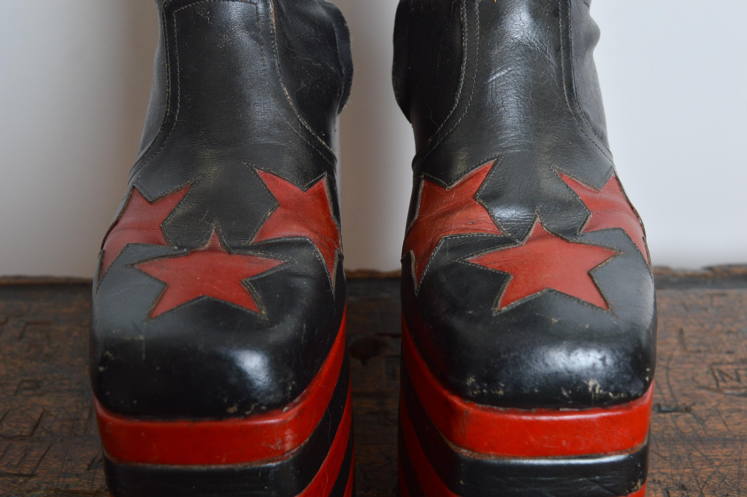 Museum Worthy 1970's Glam Rock leather Red & Black Platform Boots UK 6 / EU 39 For Sale 3