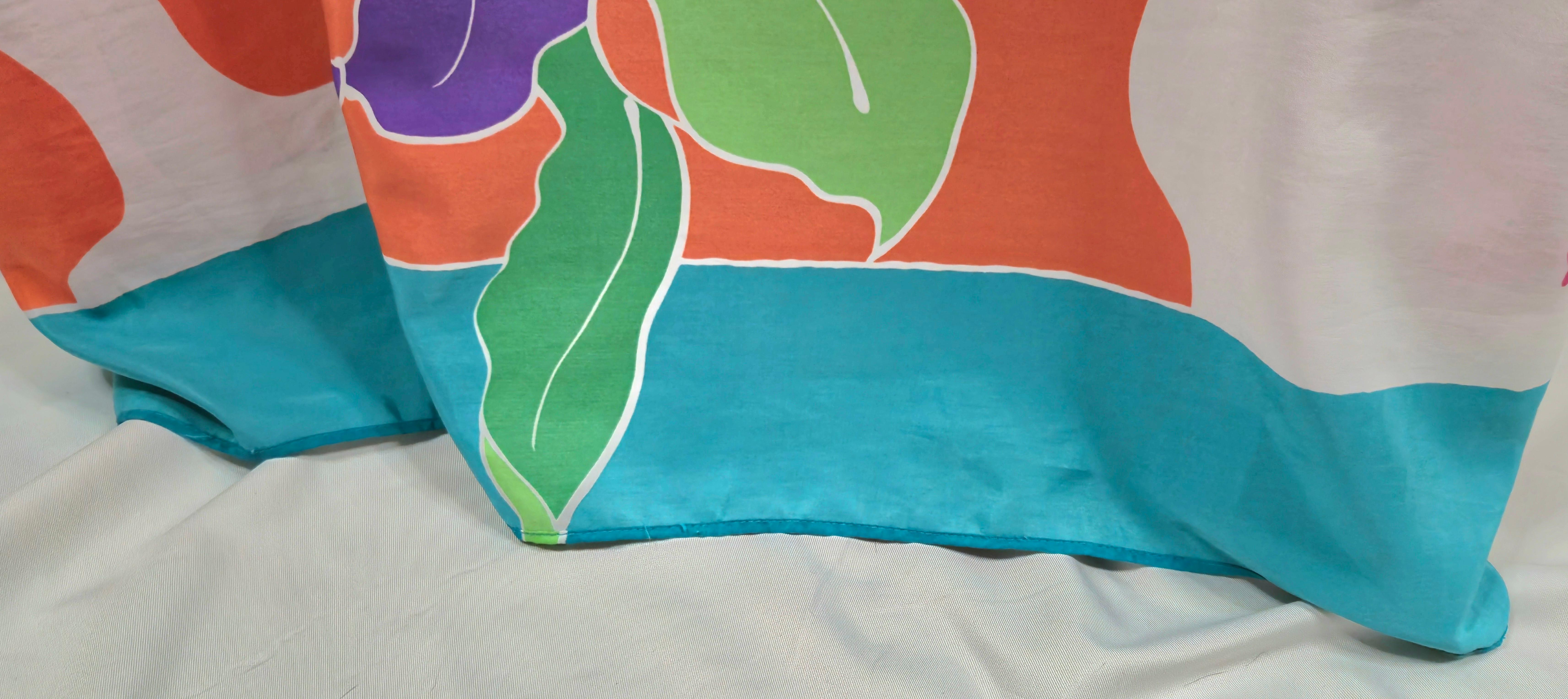 OscarDeLaRenta 1982 MuseumShown Handpainted Floral Abstract CrepeDeChine Caftan For Sale 7