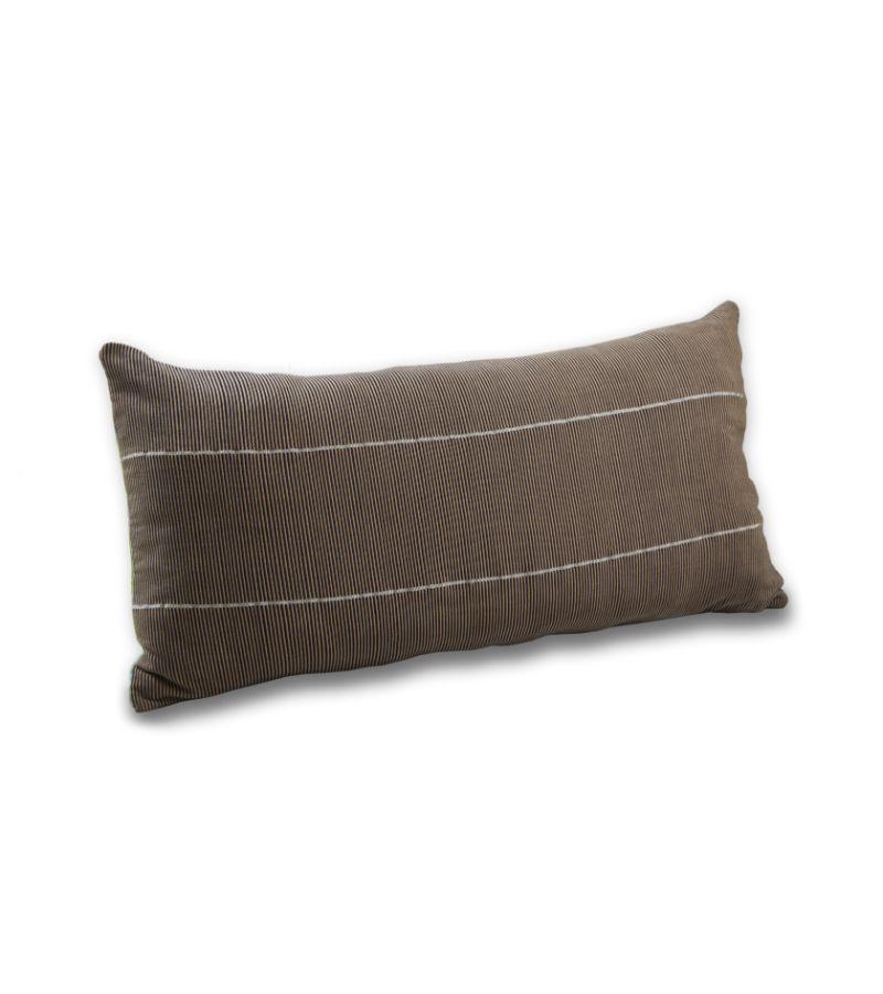 Modern Musgo Chumbes Layer Cushion by Mae Engelgeer