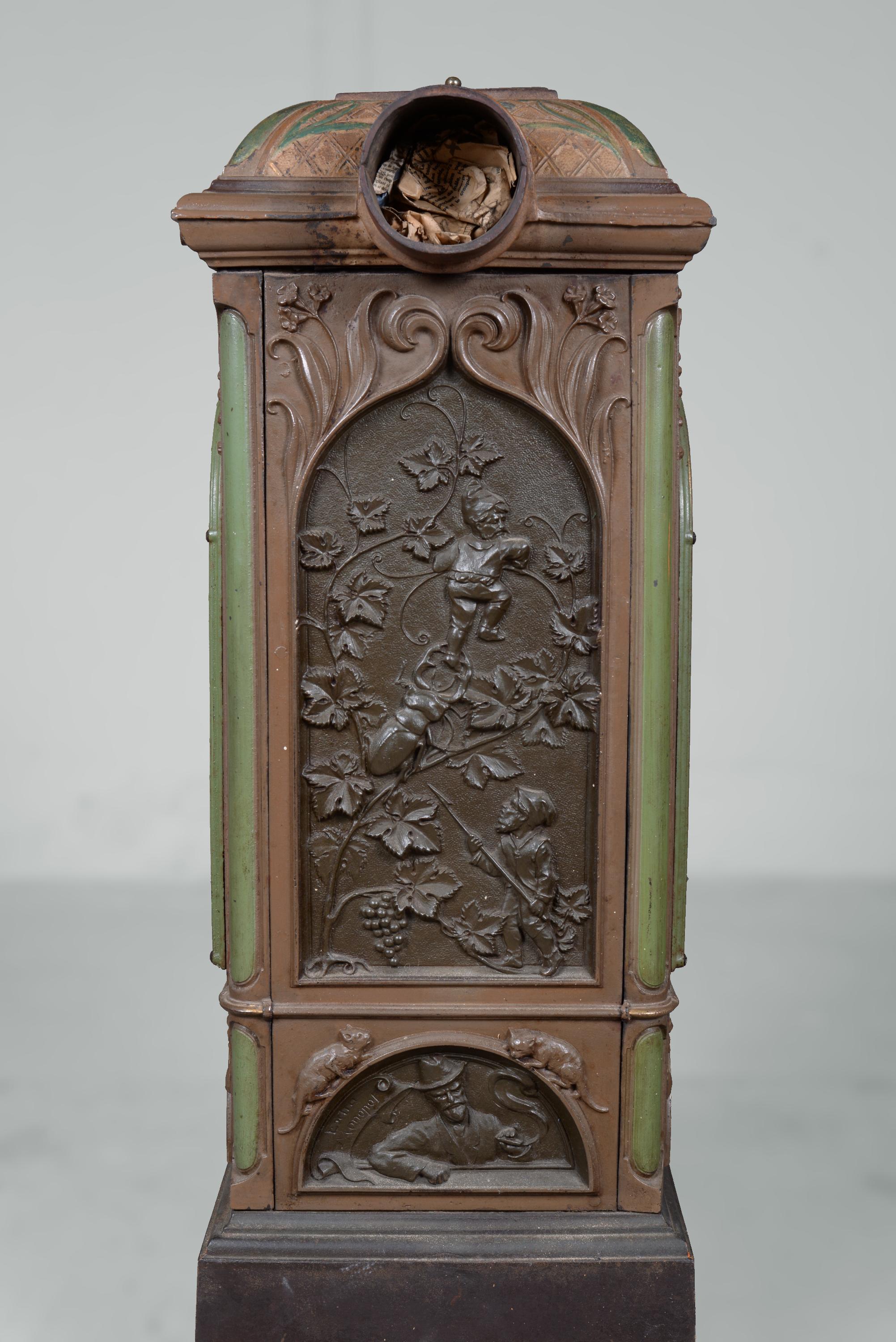 Musgrave & Co Mannheim, Enameled Cast Iron Stove Adorned For Sale 8