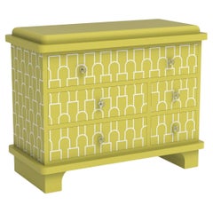 Commode jaune citron d'inspiration champignon par Artisanal