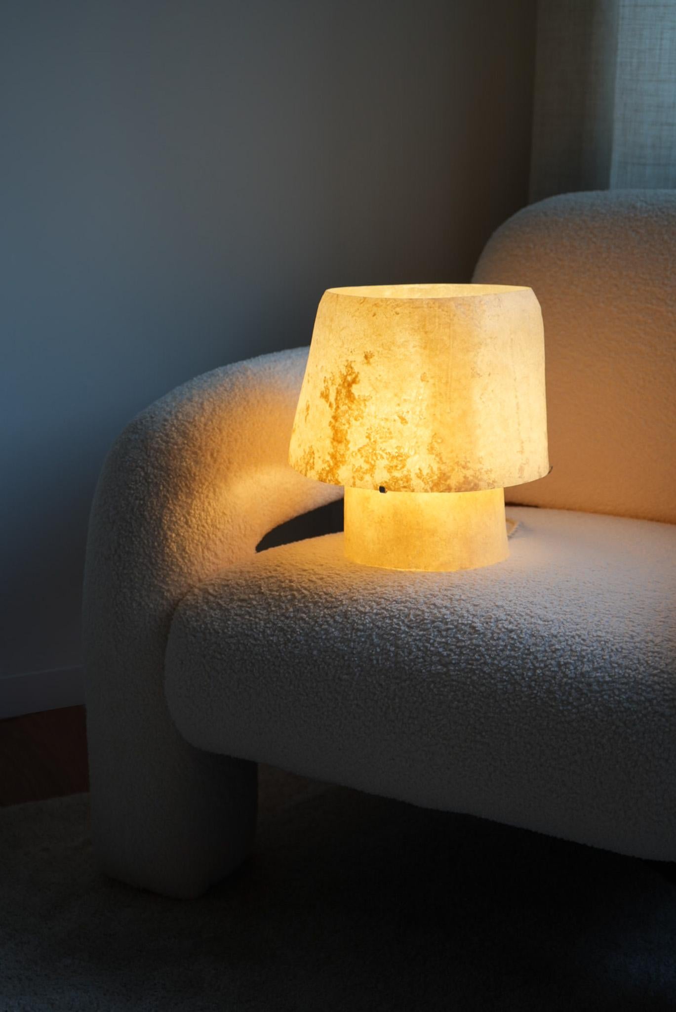 The growing “Mush” Family has a new arrival: the smaller, friendlier size and built “Tiny”!

The “Mush” Lamps’ friendliness and lightness are contagious and my goal is for you to find in them a comforting company.

They are always changing during