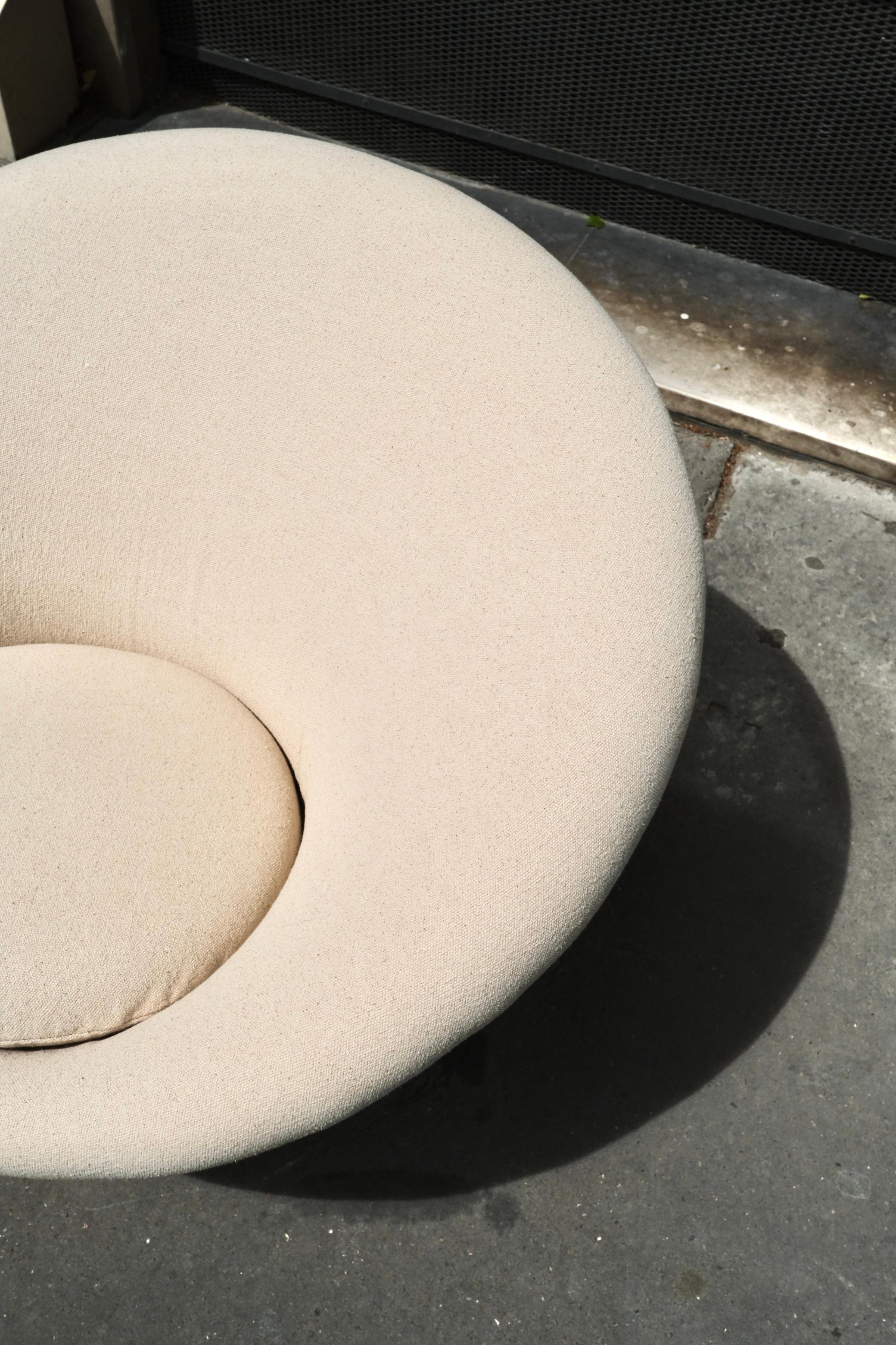 Poltrona e pouf a fungo di Pierre Paulin per Artifact, 1960 in vendita 1