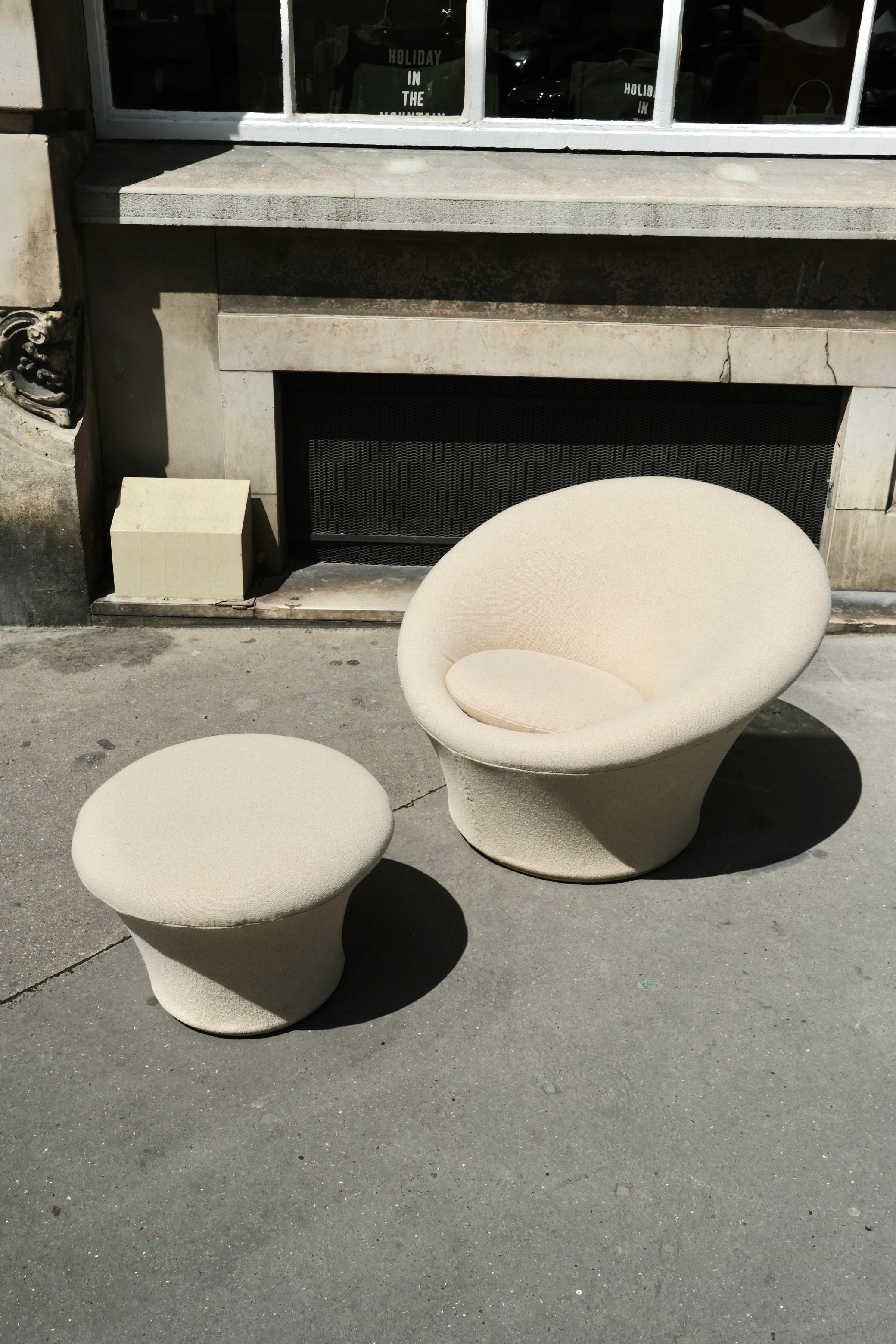 Poltrona e pouf a fungo di Pierre Paulin per Artifact, 1960 in vendita 2