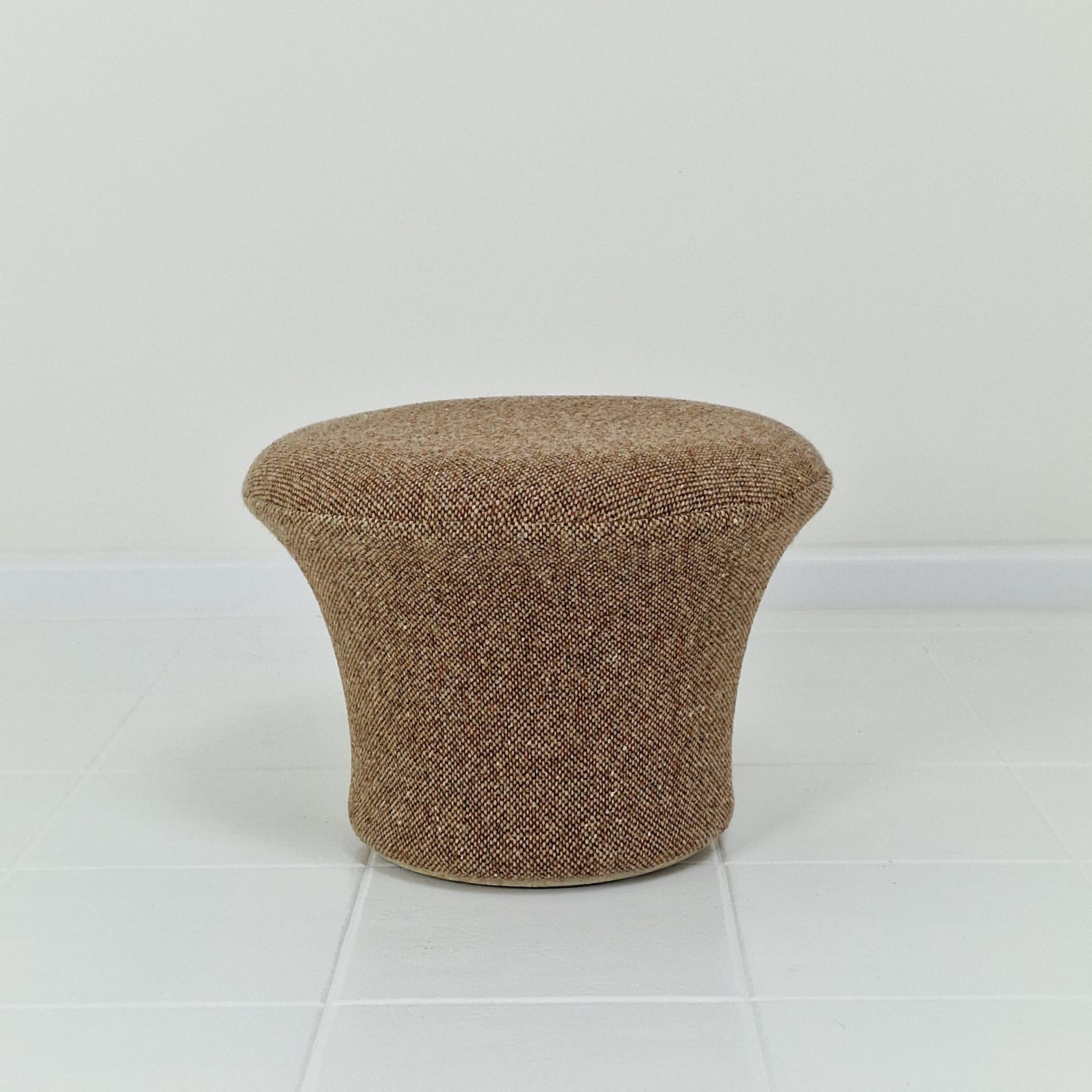 Mushroom Armchair and Ottoman by Pierre Paulin for Artifort, 1960's For Sale 4