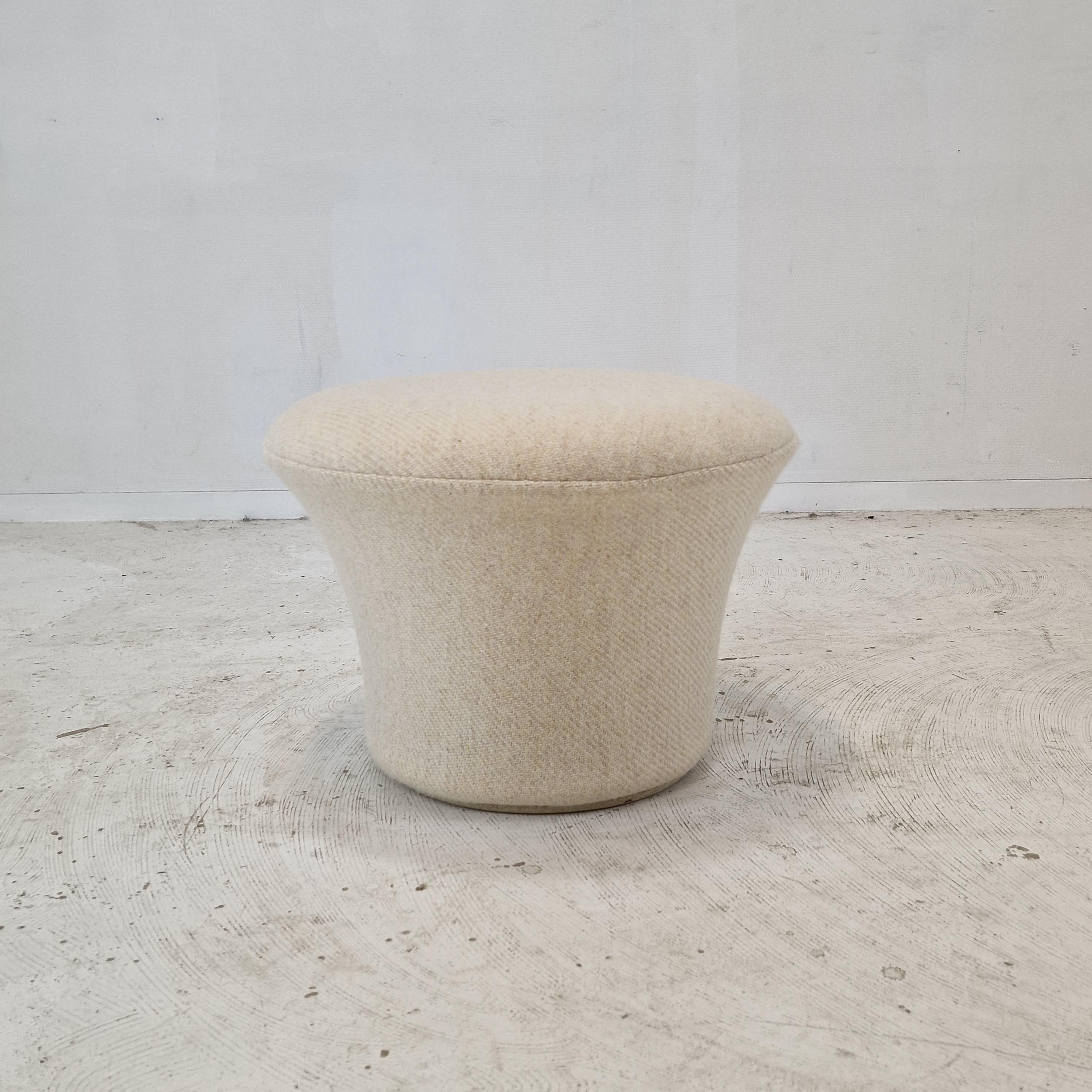 Mushroom Armchair and Ottoman by Pierre Paulin for Artifort, 1960's For Sale 8