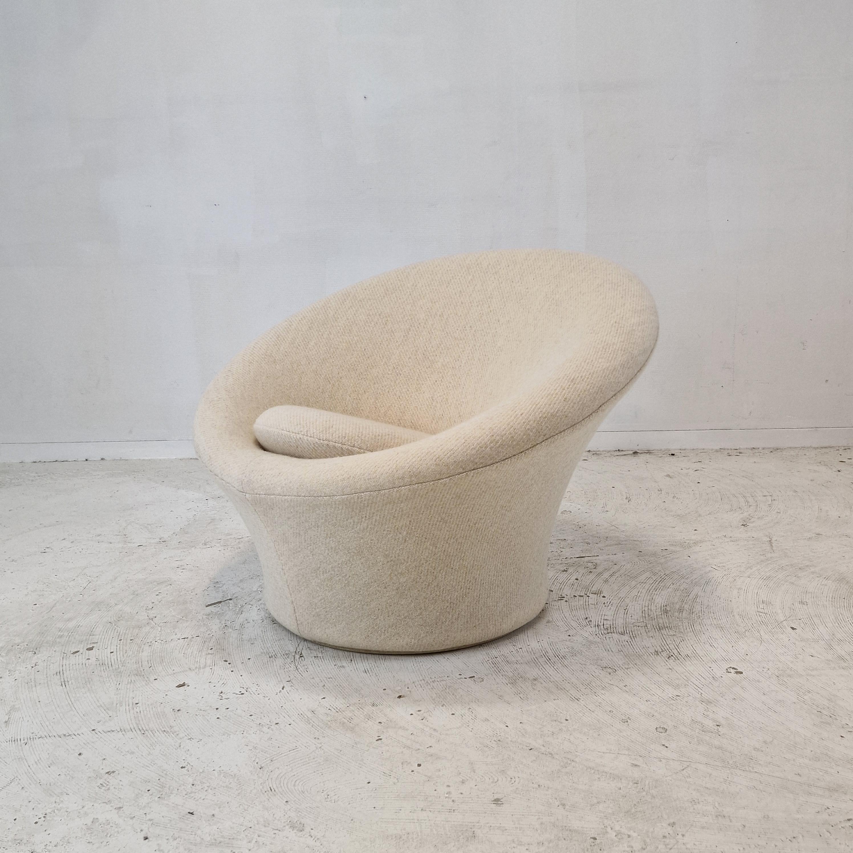 Dutch Mushroom Armchair and Ottoman by Pierre Paulin for Artifort, 1960's For Sale