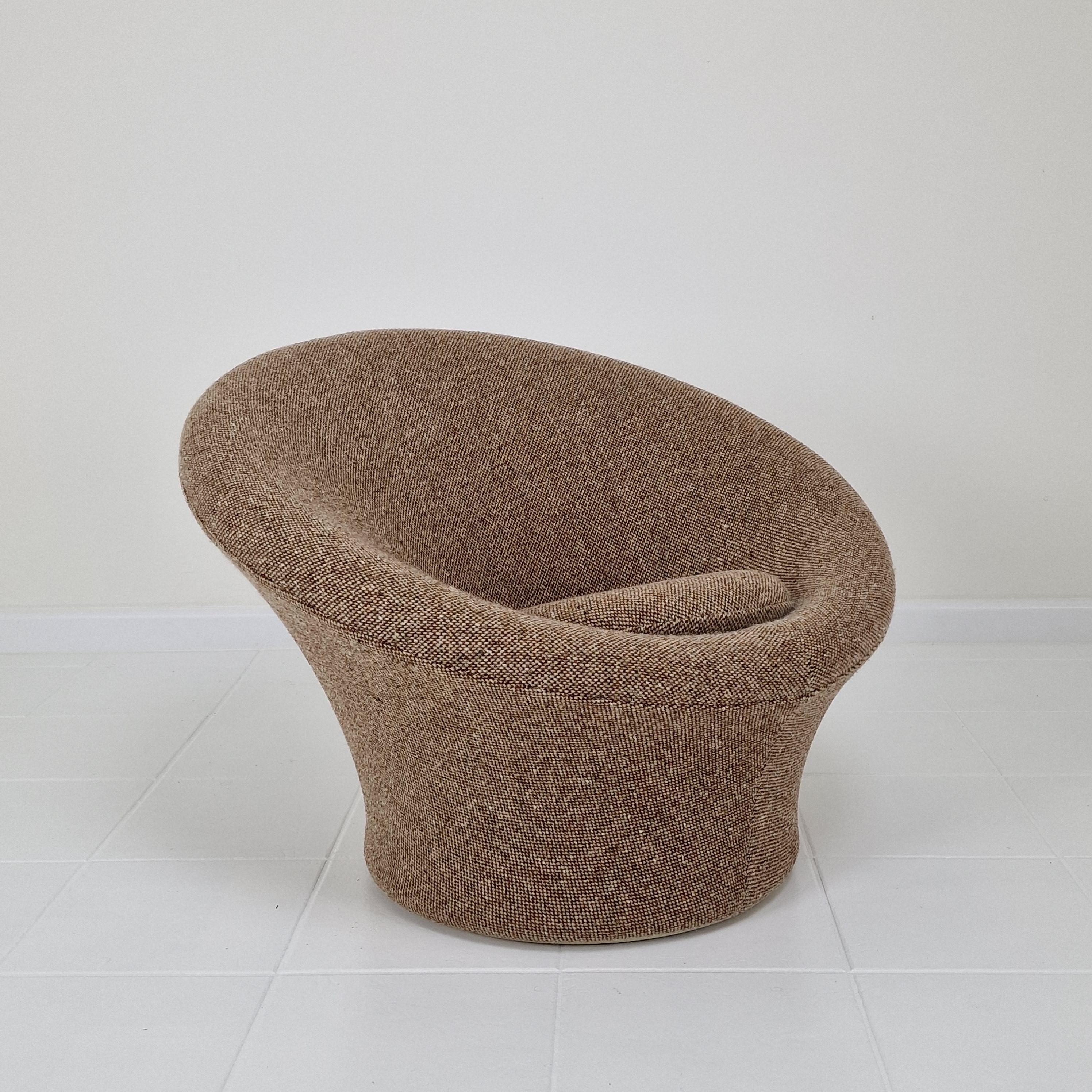 Dutch Mushroom Armchair and Ottoman by Pierre Paulin for Artifort, 1960's For Sale
