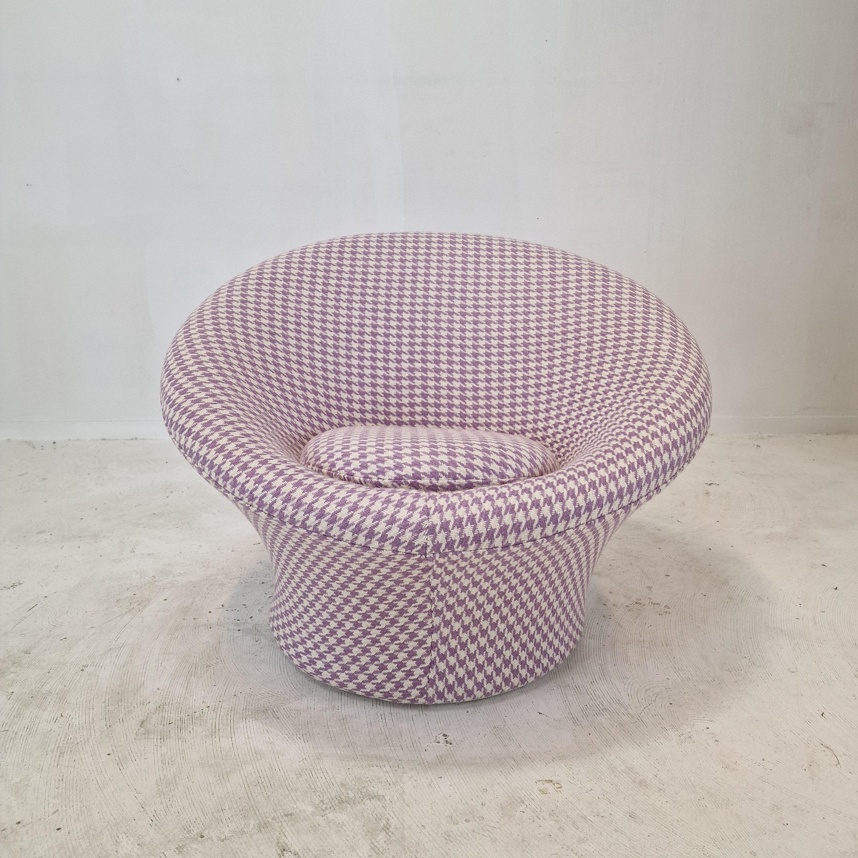 Woven Mushroom Armchair and Ottoman by Pierre Paulin for Artifort, 1960s For Sale
