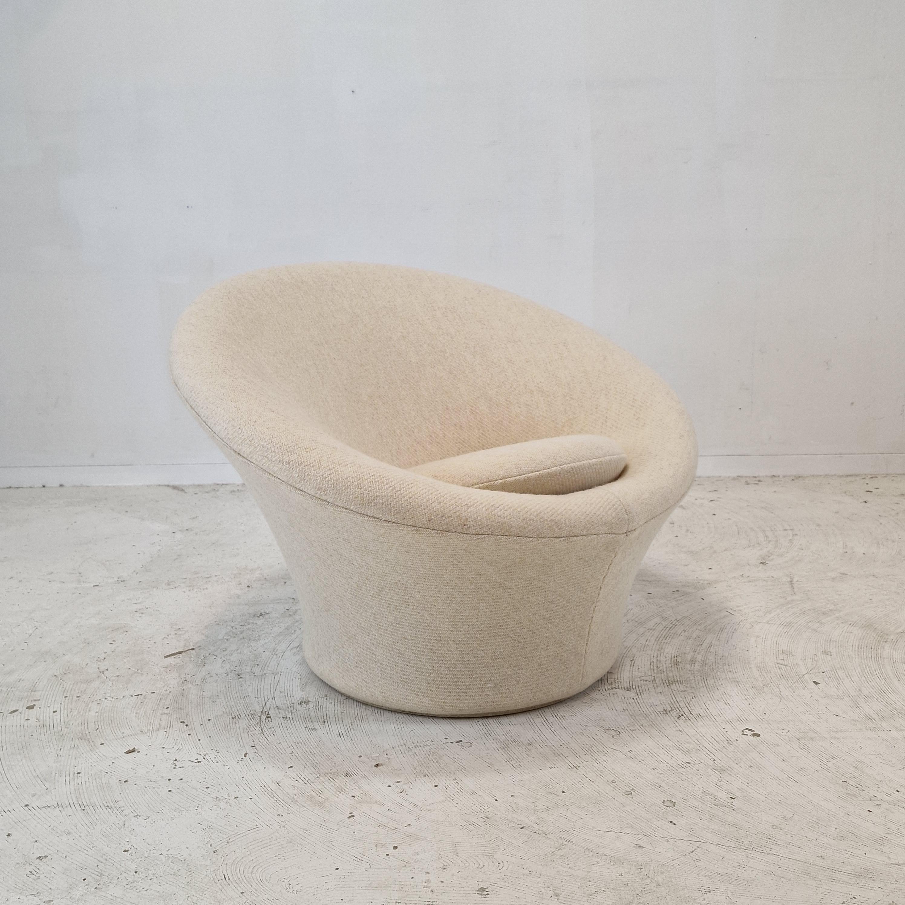 Mushroom Armchair and Ottoman by Pierre Paulin for Artifort, 1960's In Excellent Condition For Sale In Oud Beijerland, NL