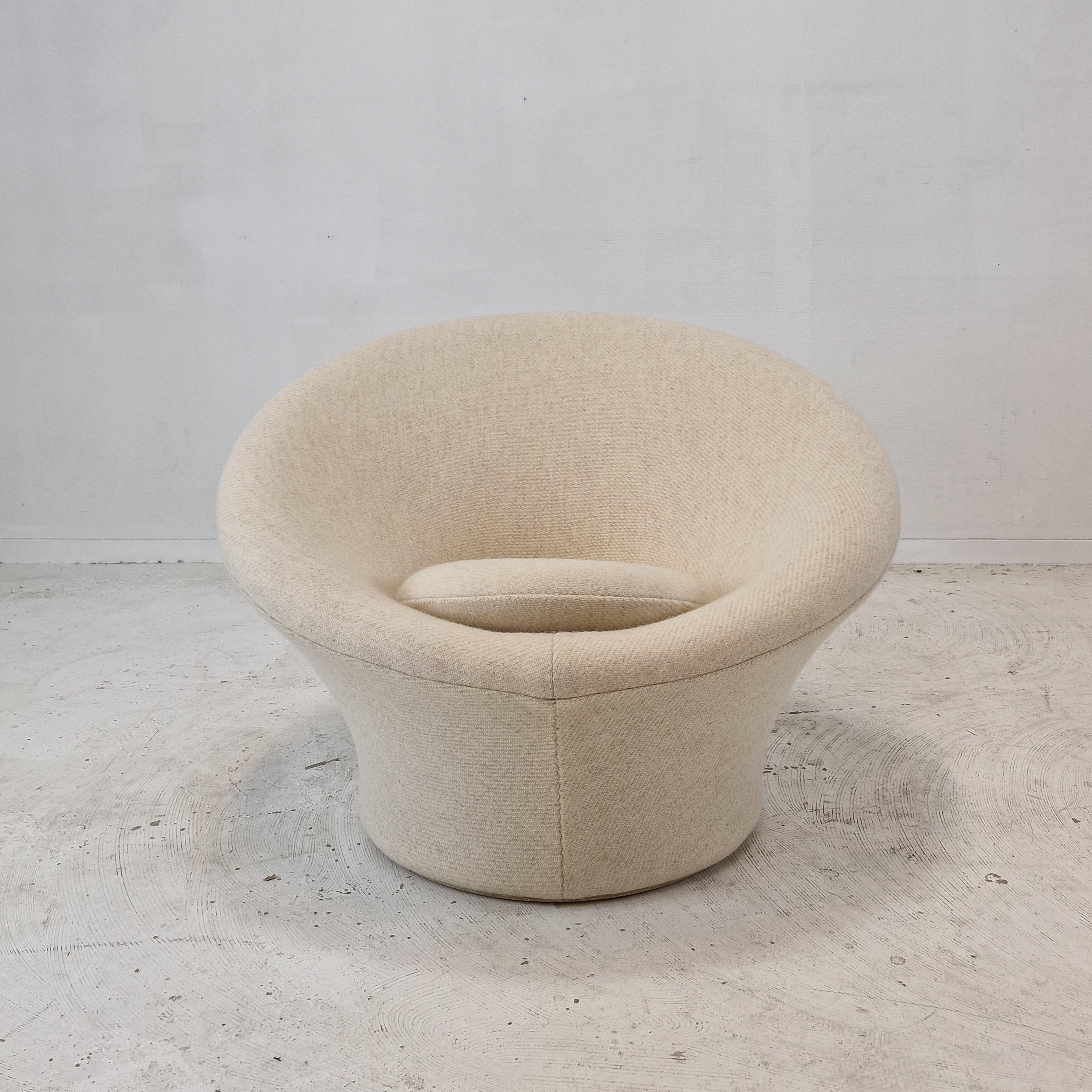 Mid-20th Century Mushroom Armchair and Ottoman by Pierre Paulin for Artifort, 1960's For Sale