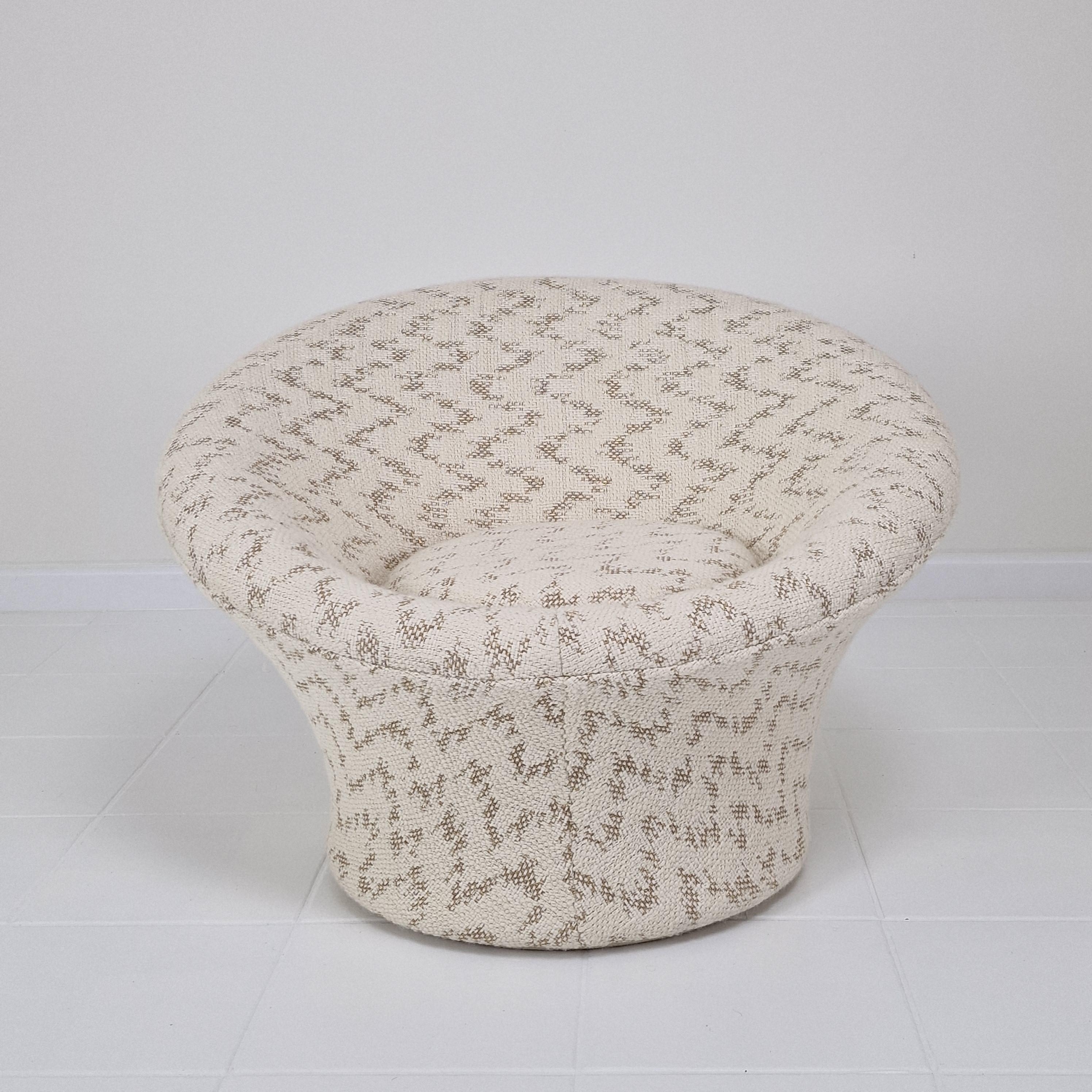 Sillón y otomana seta de Pierre Paulin para Artifort, años 60 mediados del siglo XX en venta