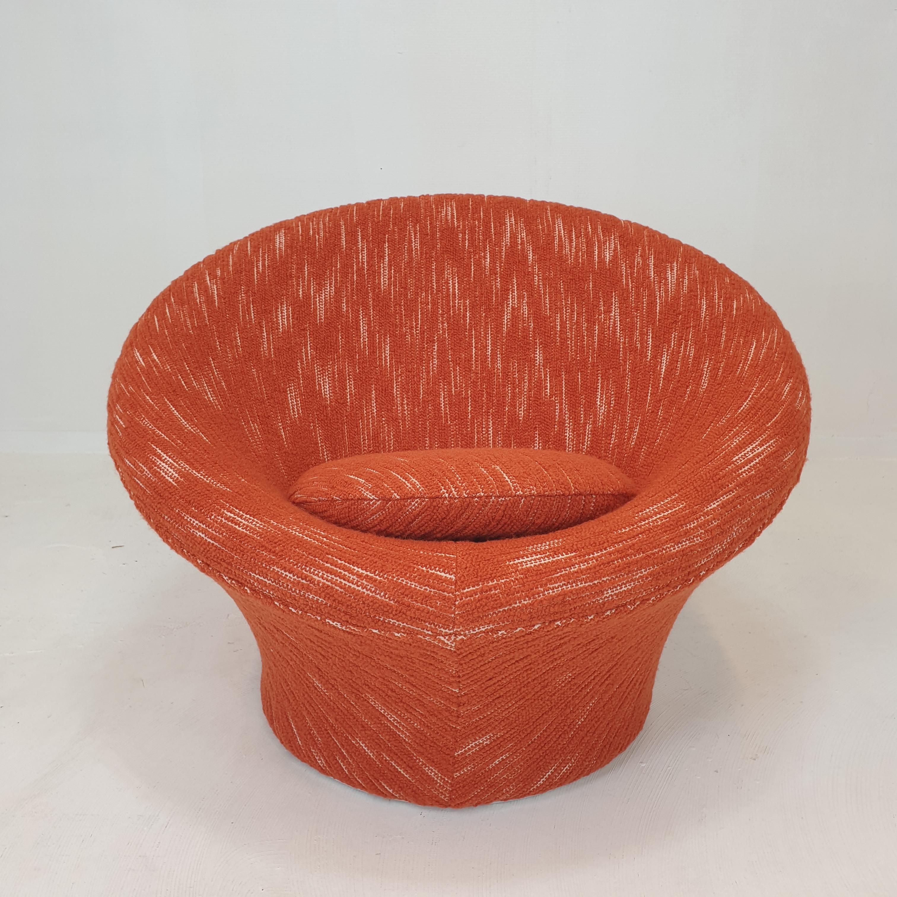 Mushroom Armchair and Ottoman by Pierre Paulin for Artifort, 1960s In Excellent Condition For Sale In Oud Beijerland, NL