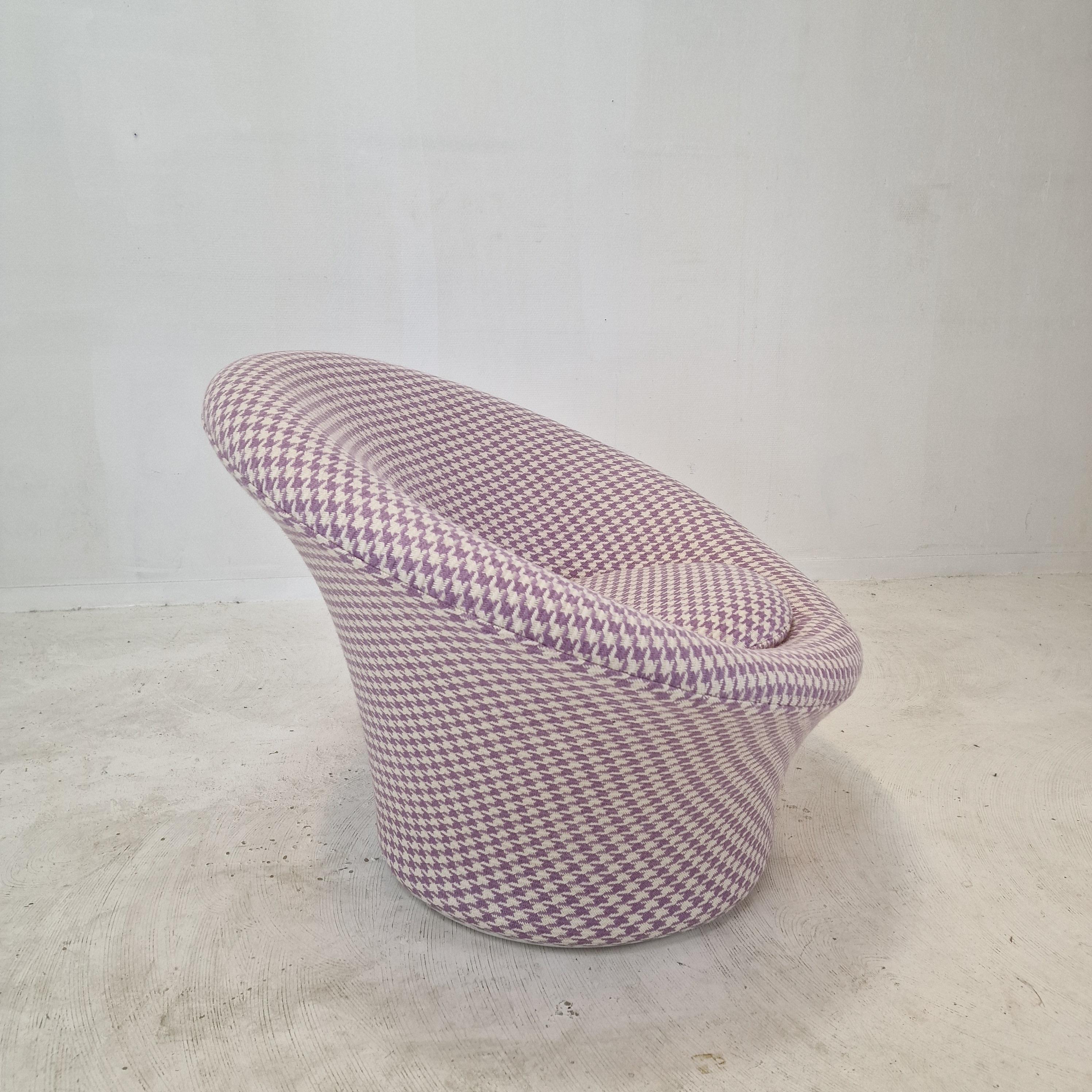 Sillón y otomana seta de Pierre Paulin para Artifort, años 60 Tela en venta