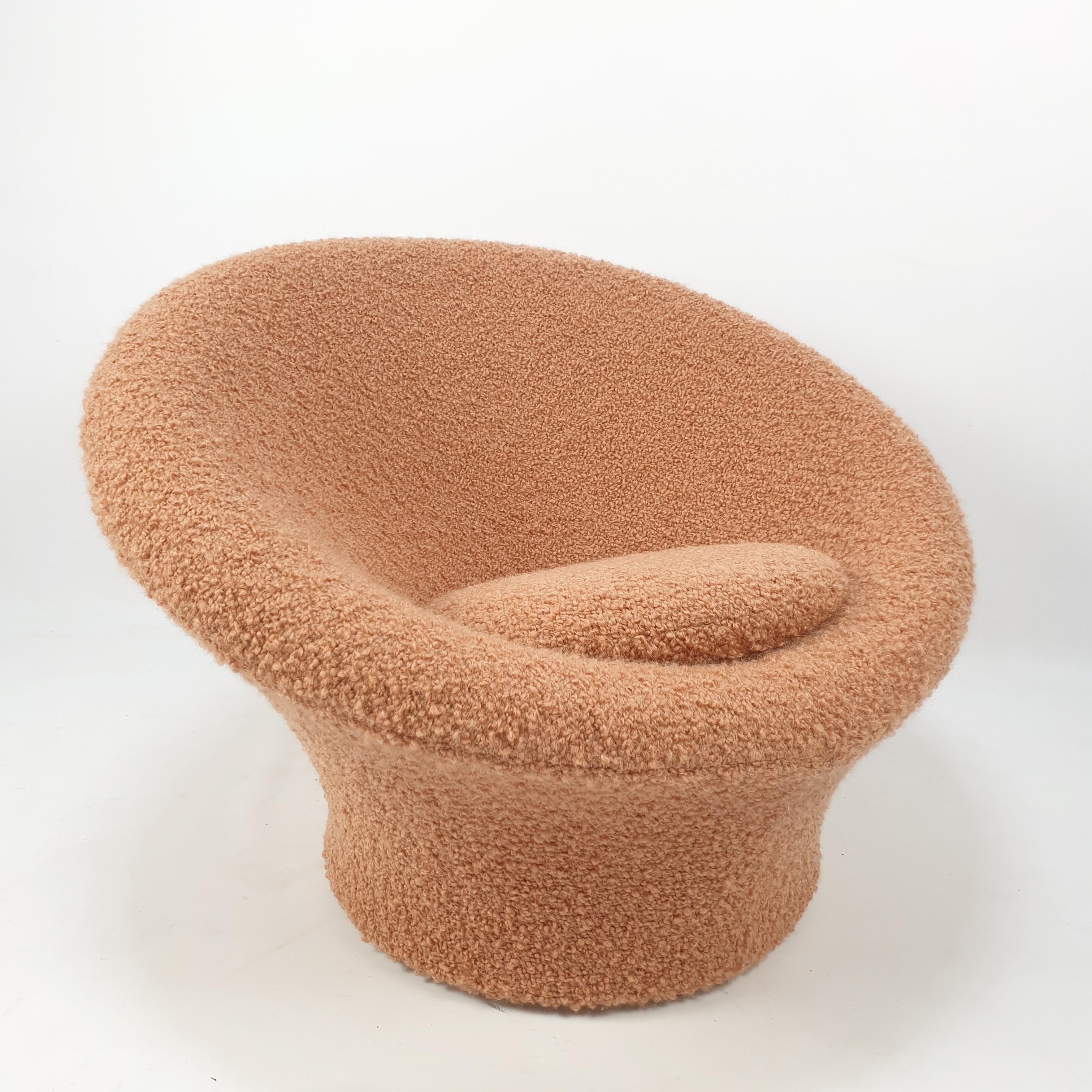 Mid-Century Modern Mushroom Armchair and Ottoman Set by Pierre Paulin for Artifort, 1960s