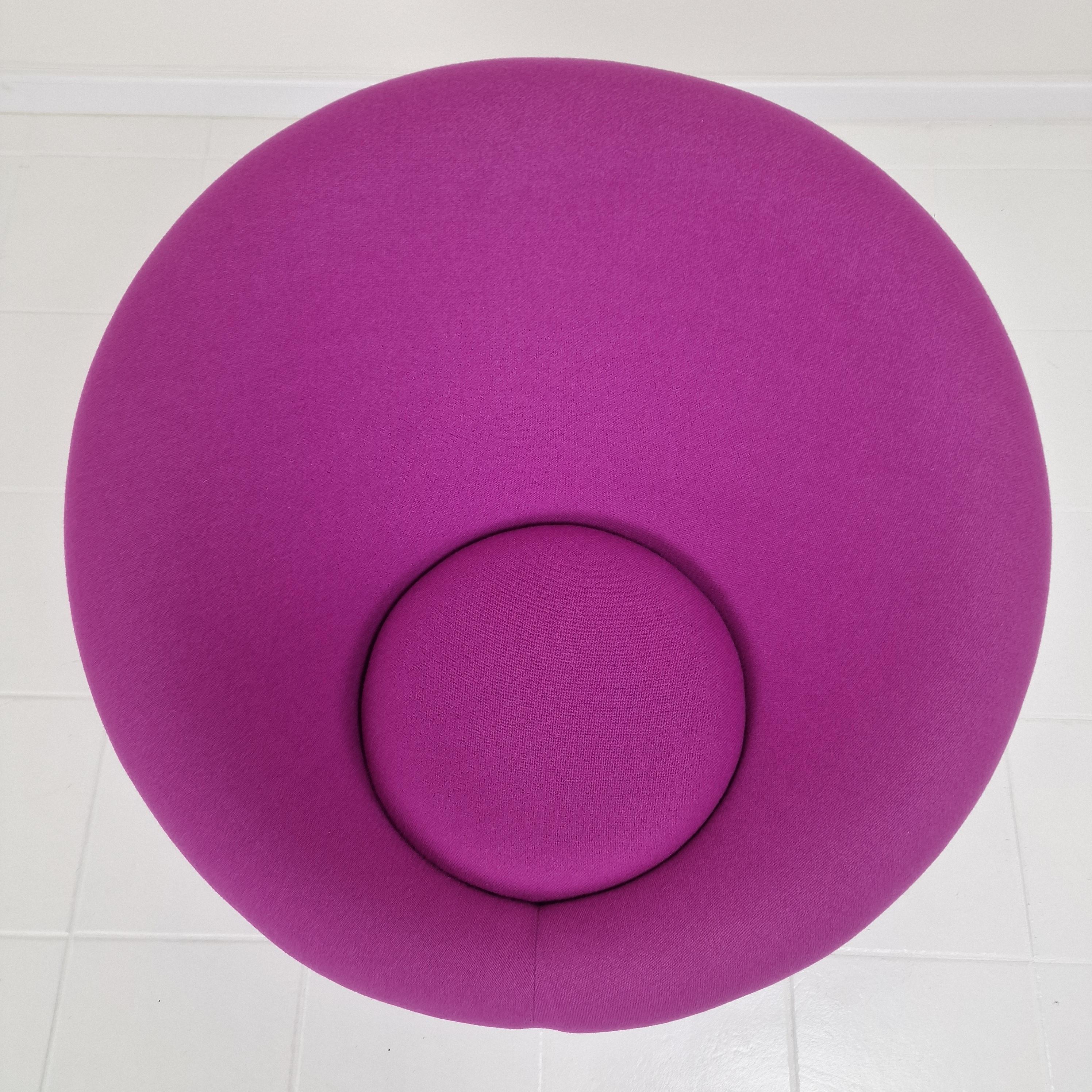Mushroom Armchair by Pierre Paulin for Artifort, 1980's For Sale 2